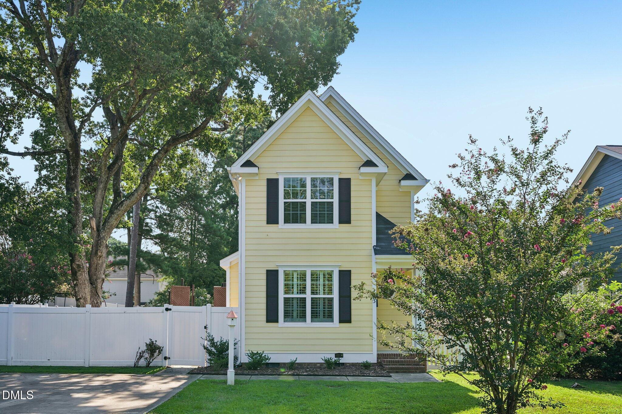 133 Raleigh Street Property Photo 2