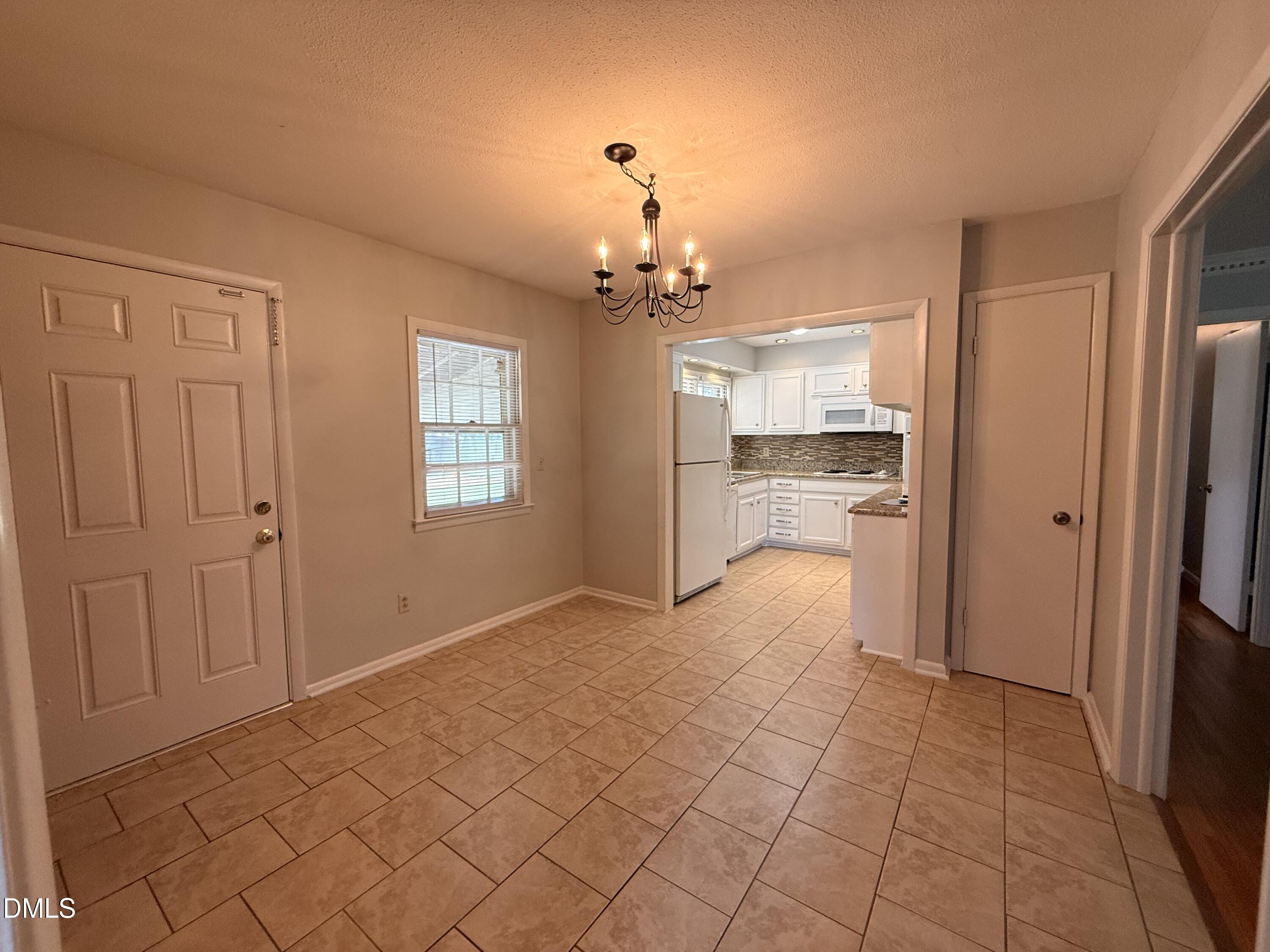 803 W Morris Circle Property Photo 10