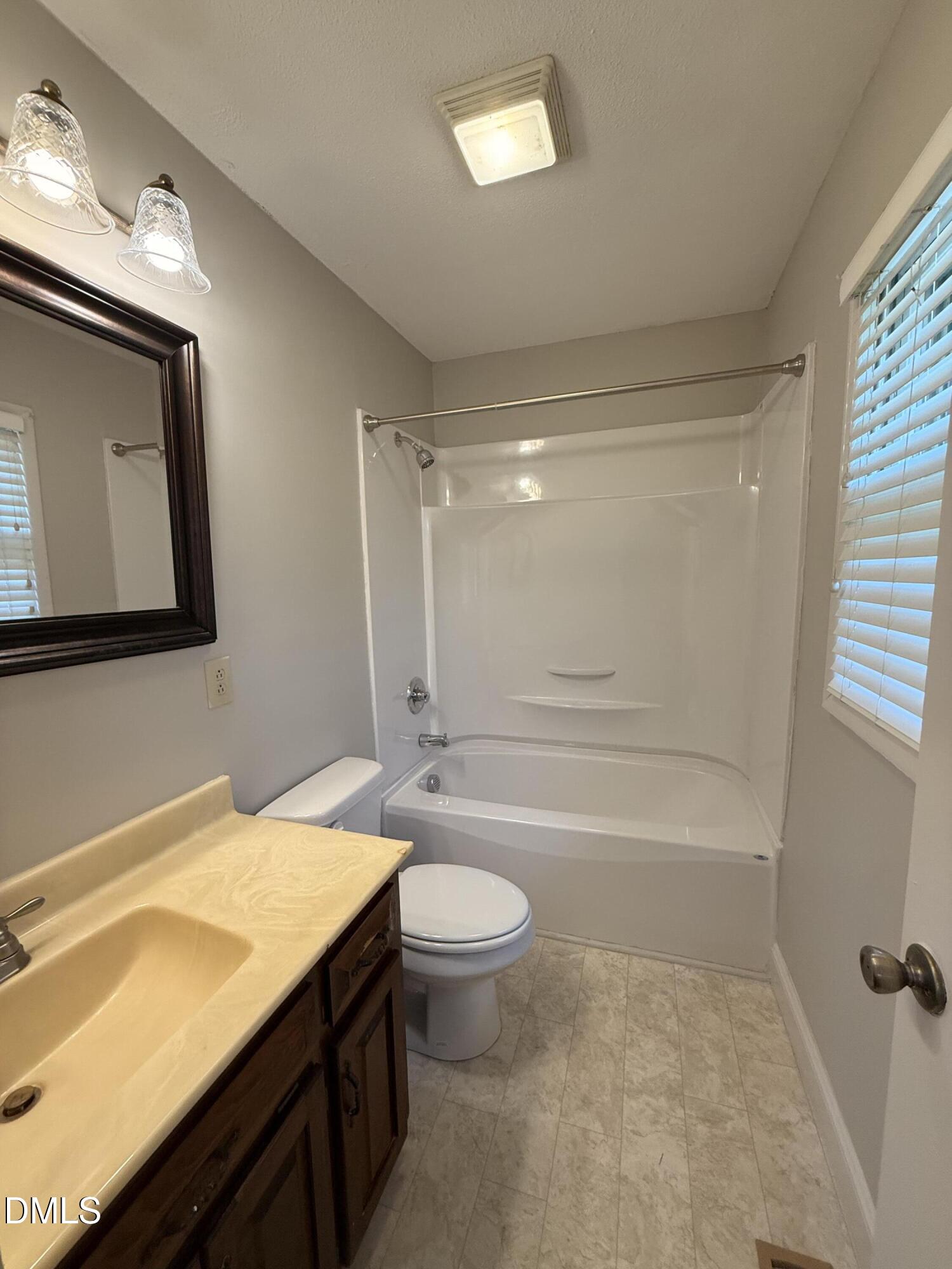 803 W Morris Circle Property Photo 18