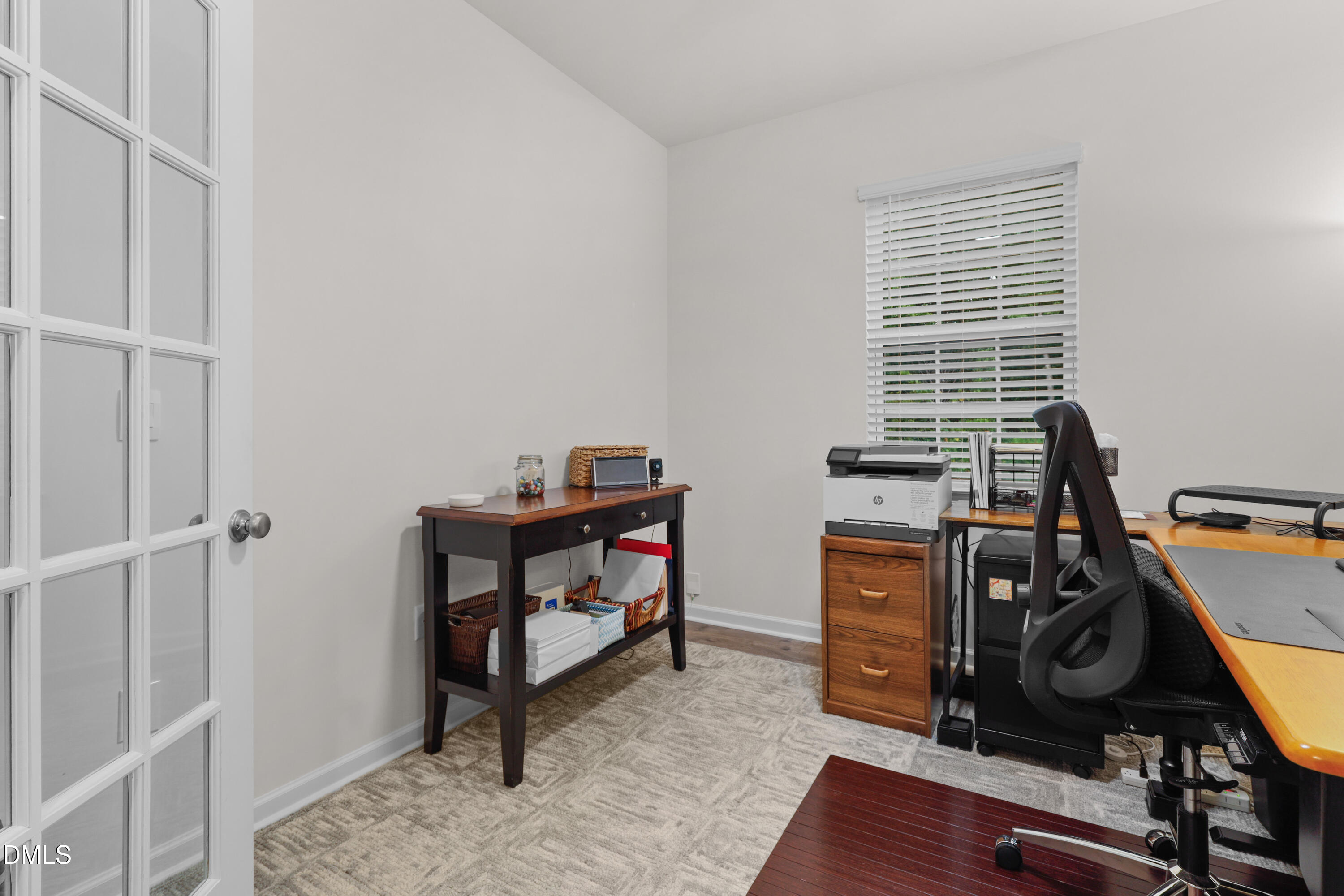 400 Haywood Glen Drive Property Photo 9