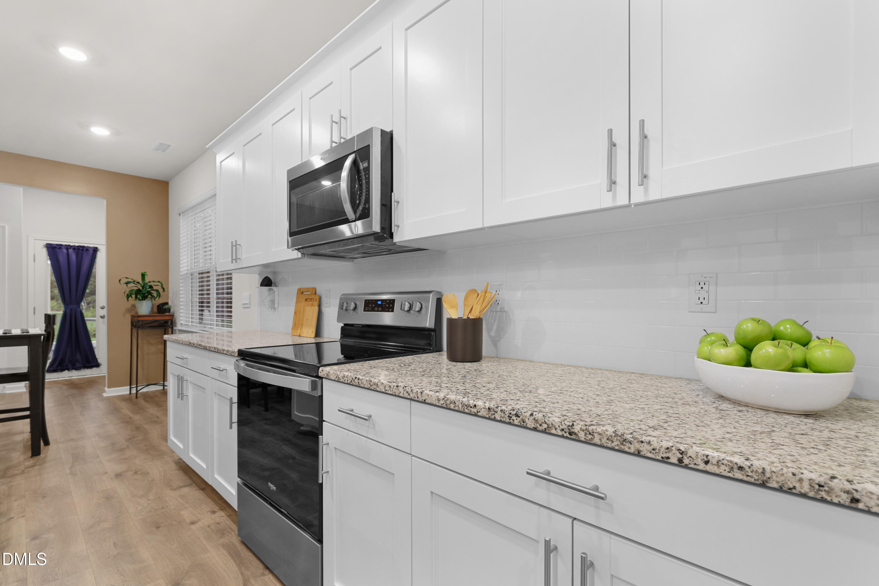 400 Haywood Glen Drive Property Photo 12