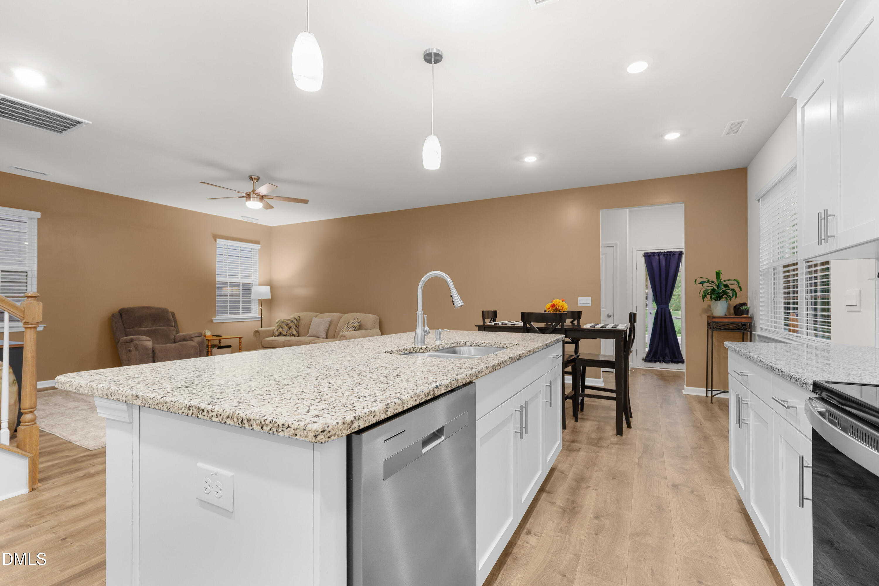 400 Haywood Glen Drive Property Photo 13