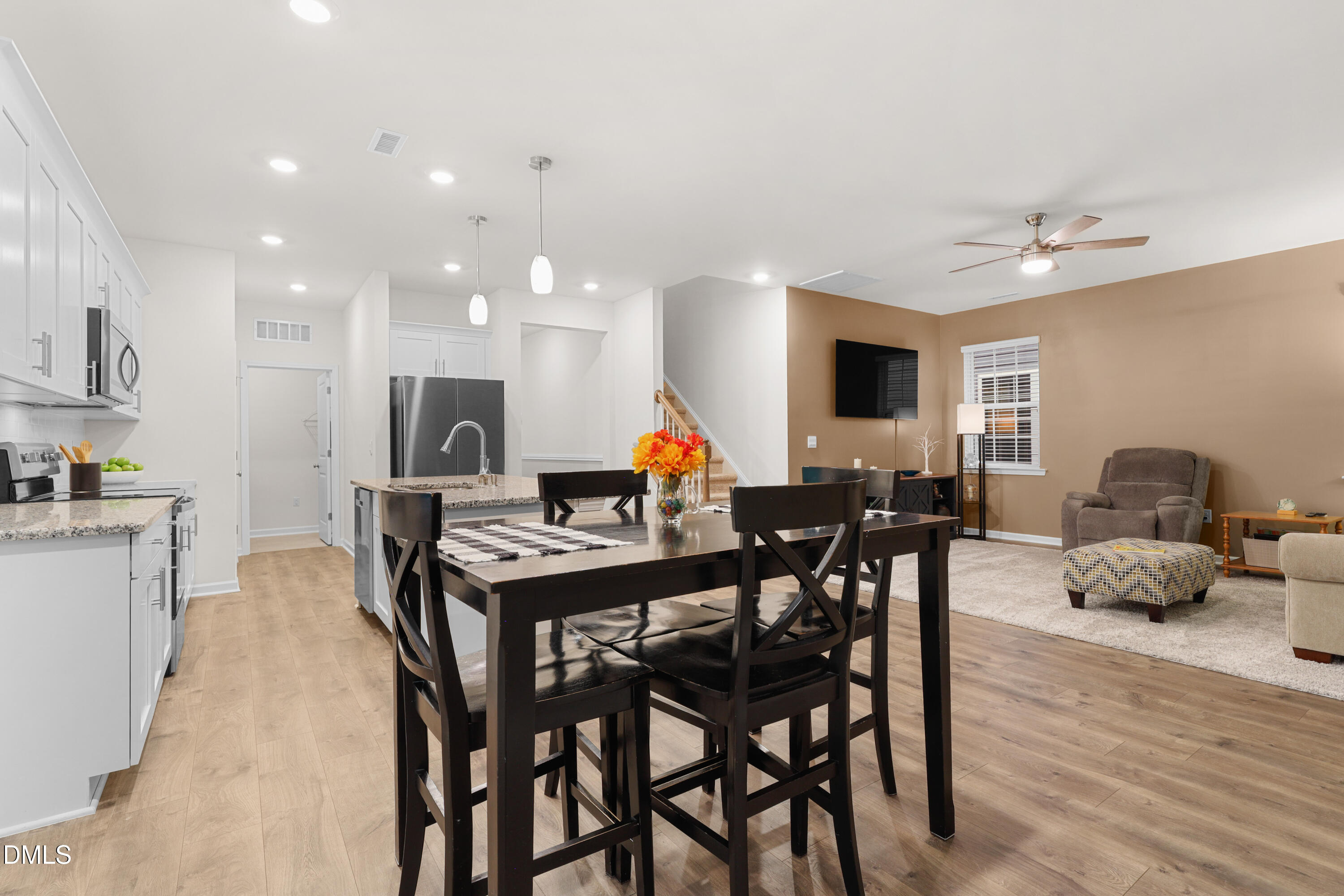 400 Haywood Glen Drive Property Photo 16