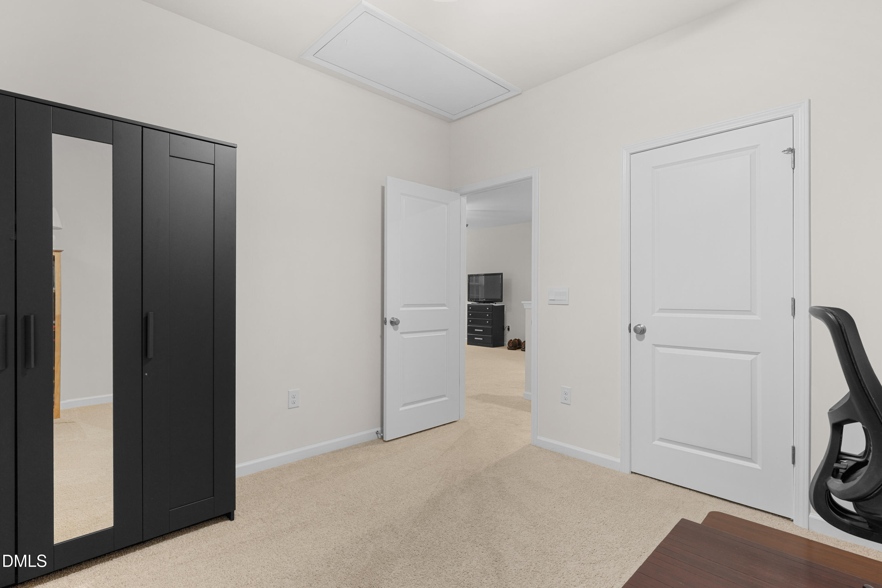 400 Haywood Glen Drive Property Photo 34