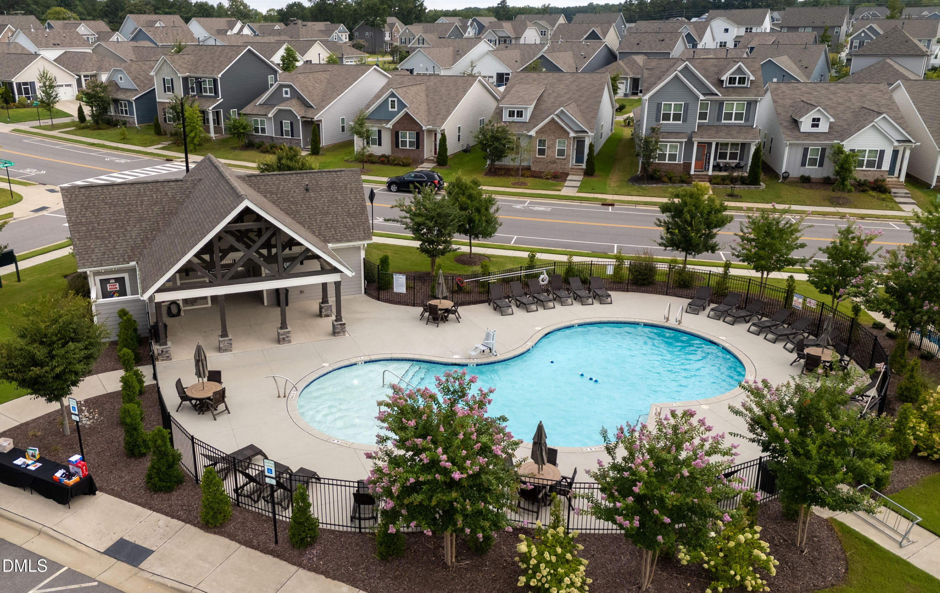 400 Haywood Glen Drive Property Photo 42