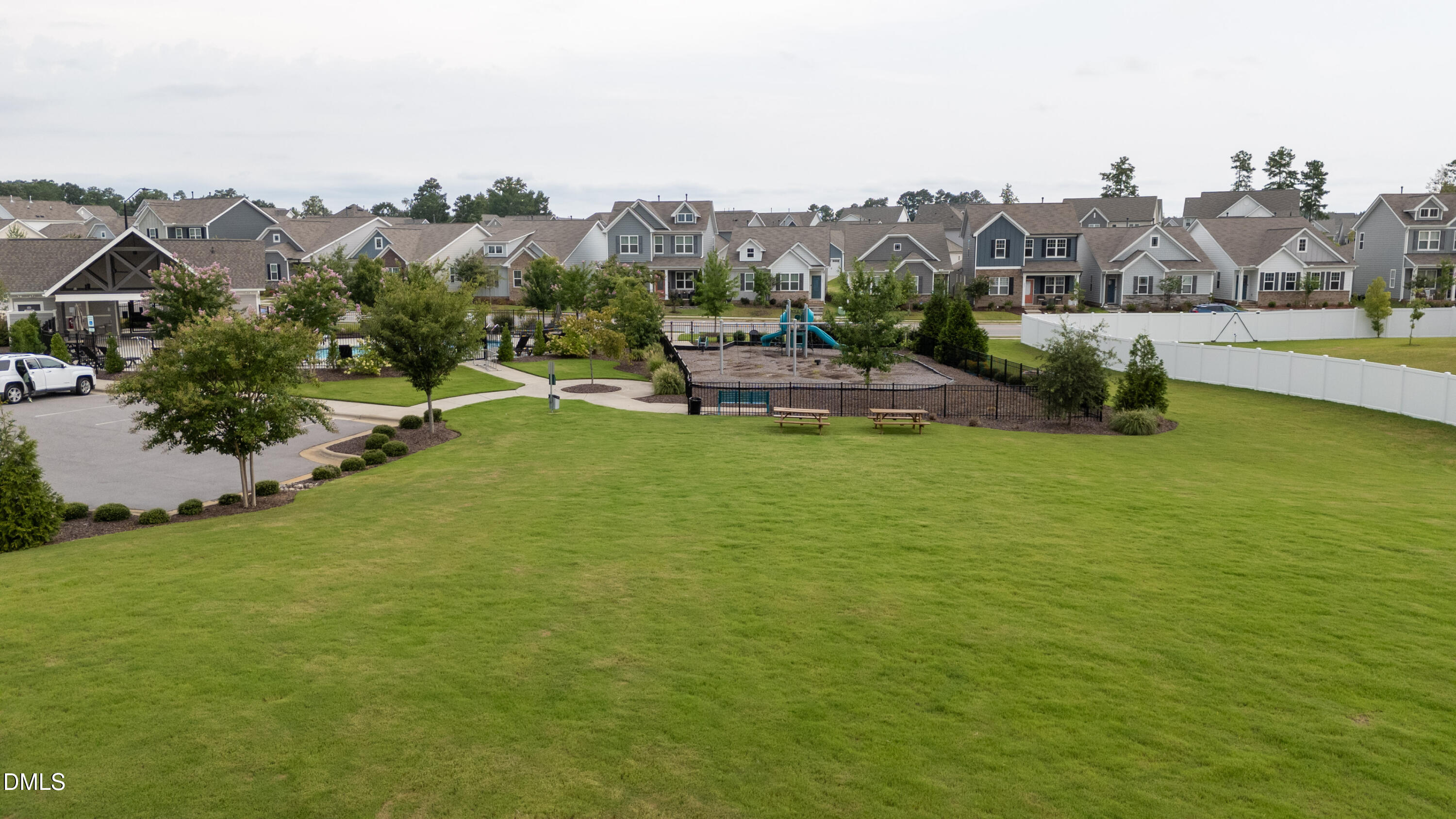 400 Haywood Glen Drive Property Photo 48