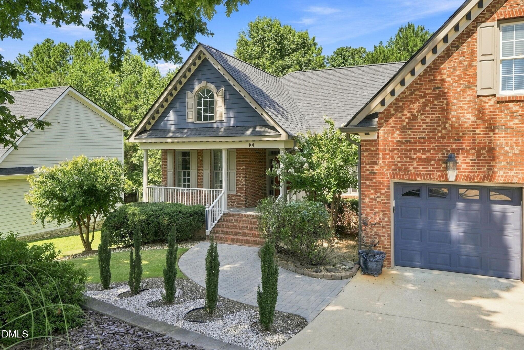 101 Charleston Drive Property Photo 10