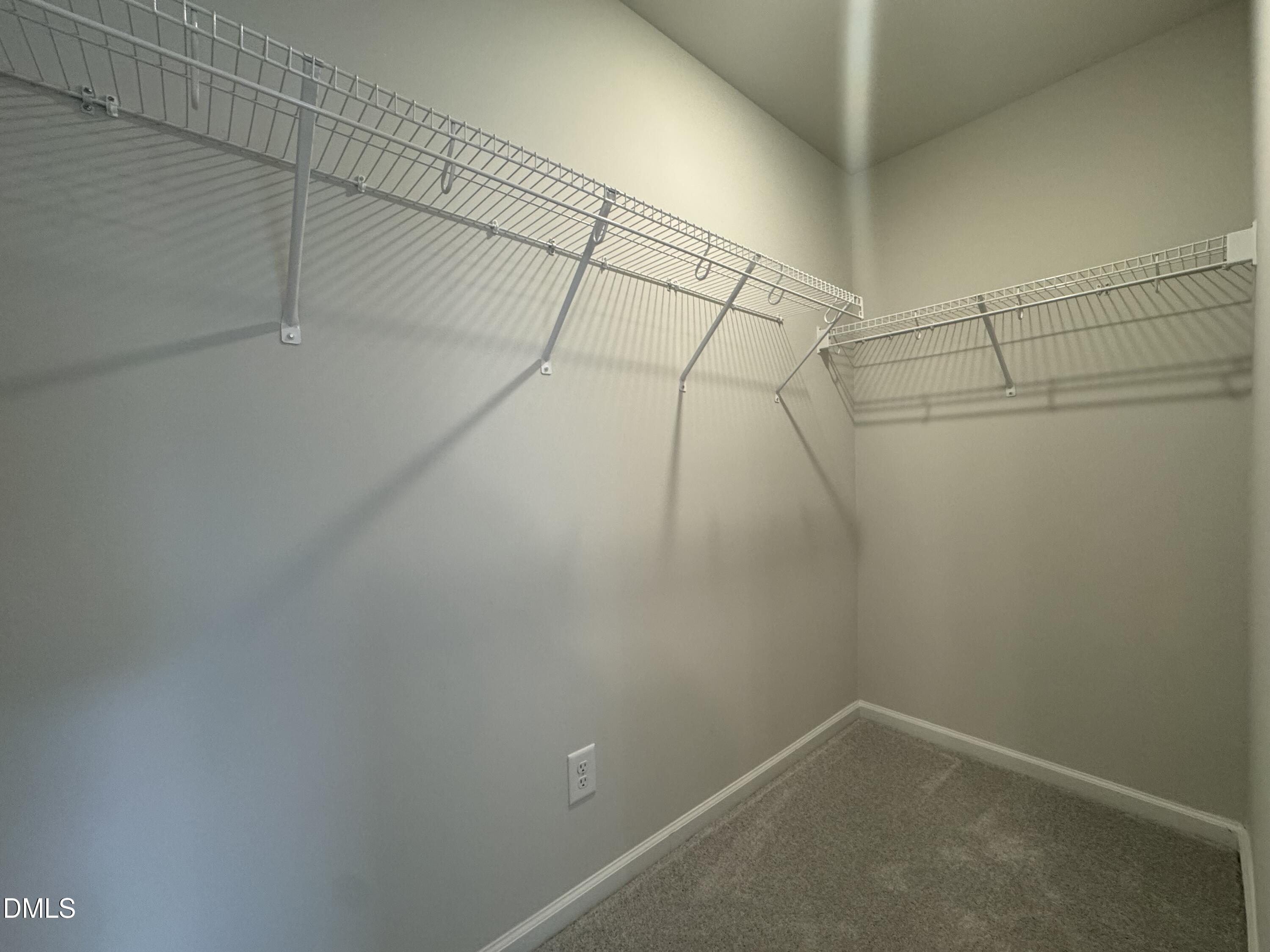 407 Deercroft Drive Property Photo 21