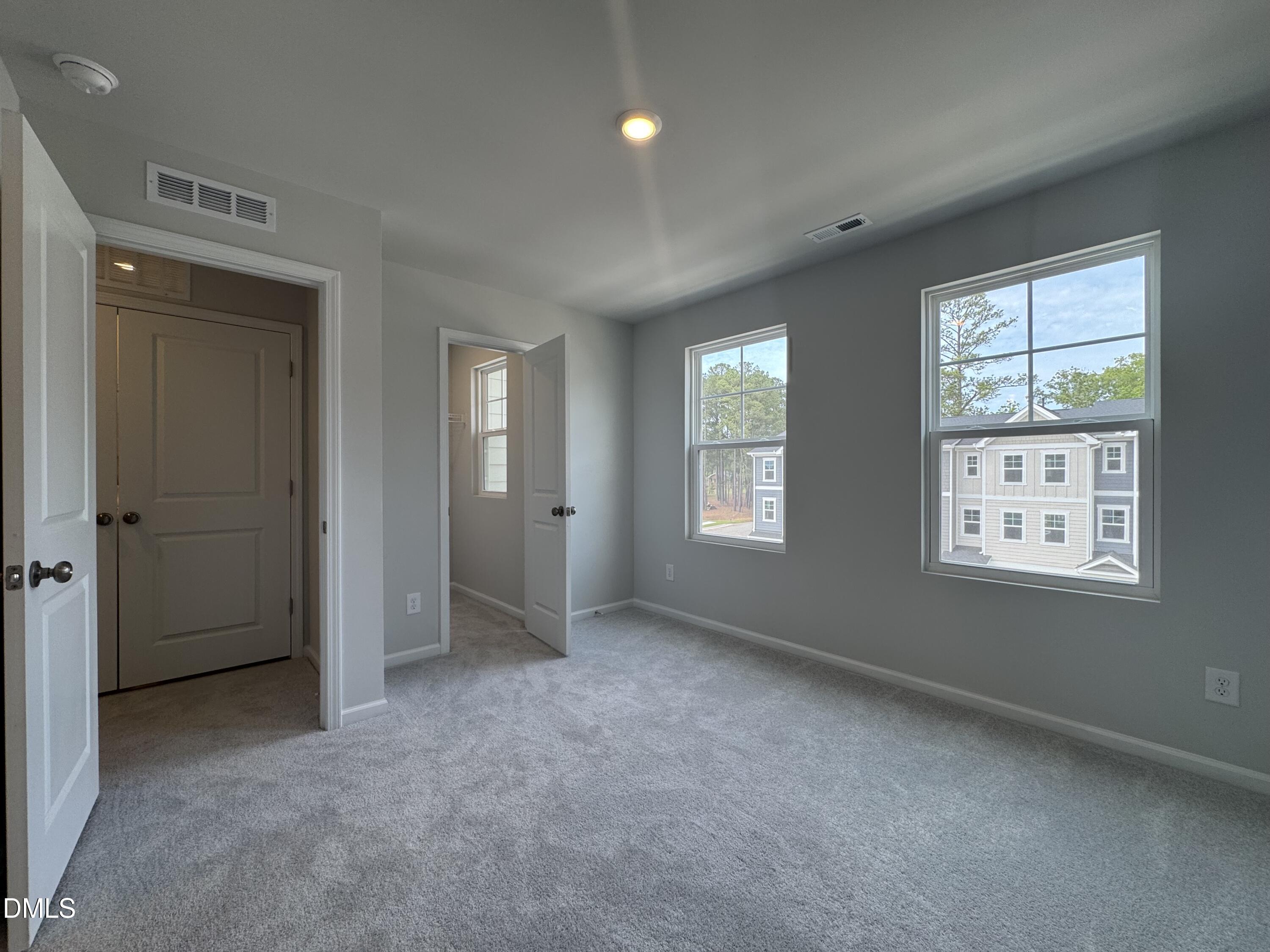 407 Deercroft Drive Property Photo 26