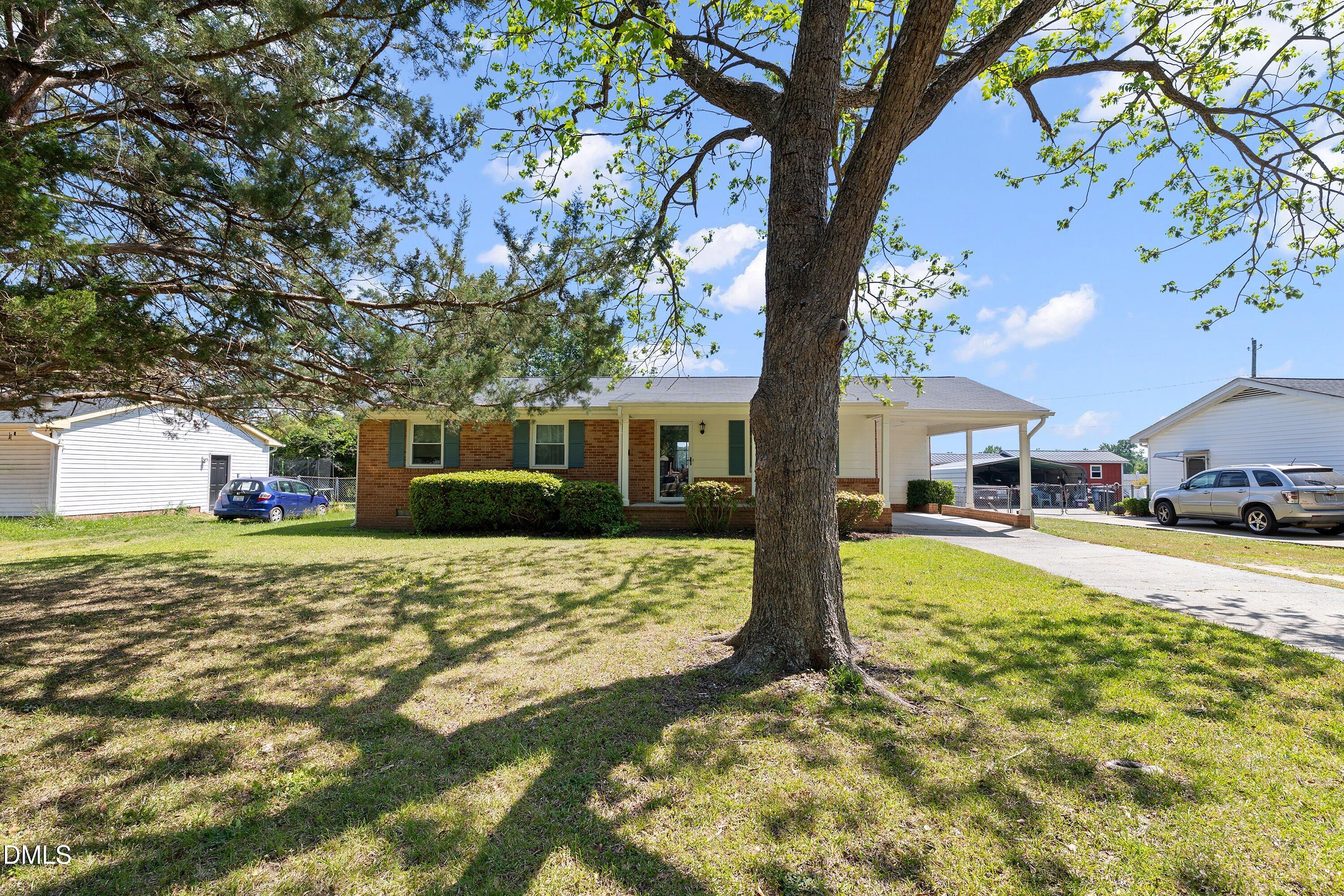 2103 Michael Lane Property Photo 3