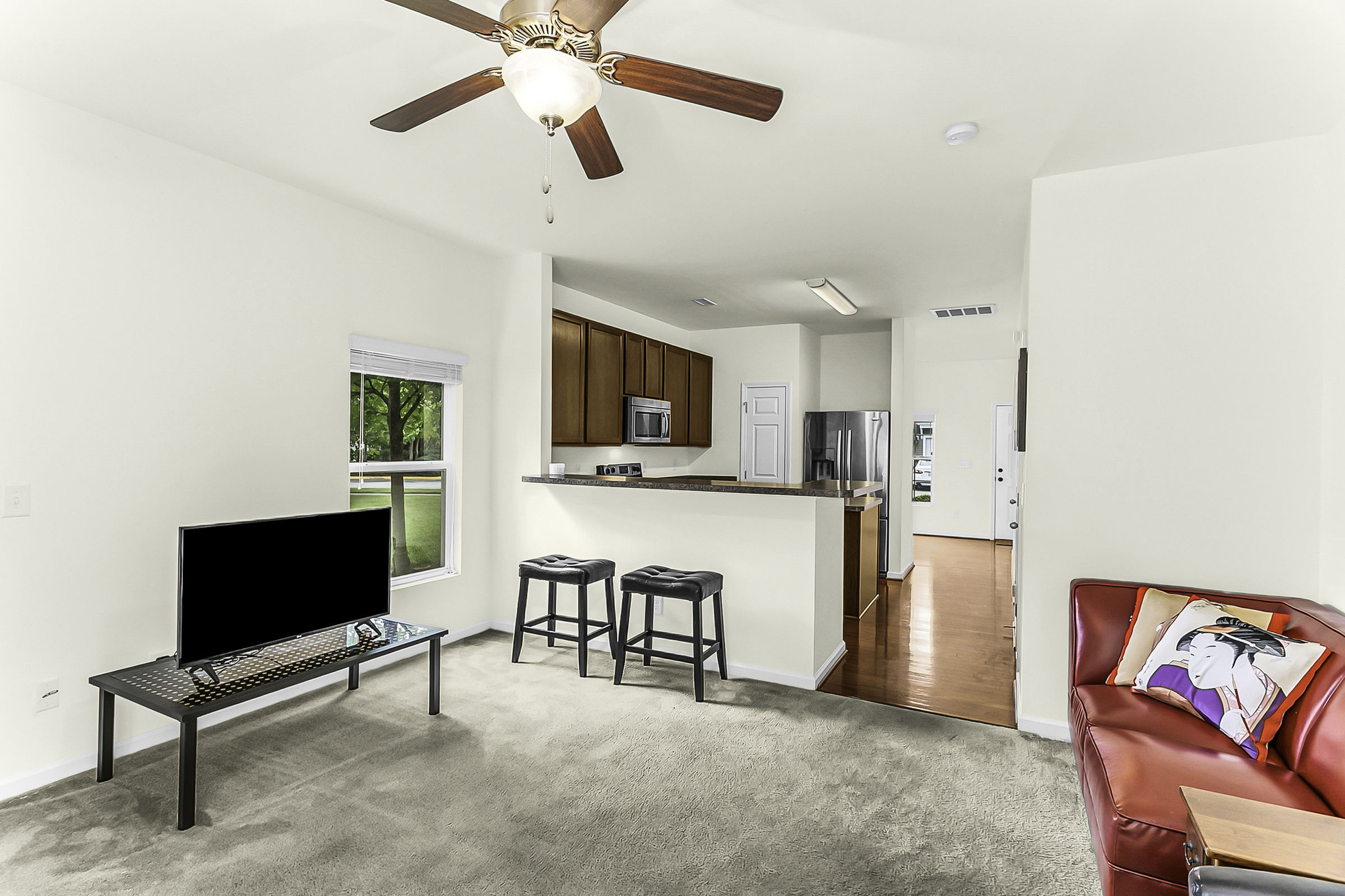 1606 Holly Grove Way Property Photo 8