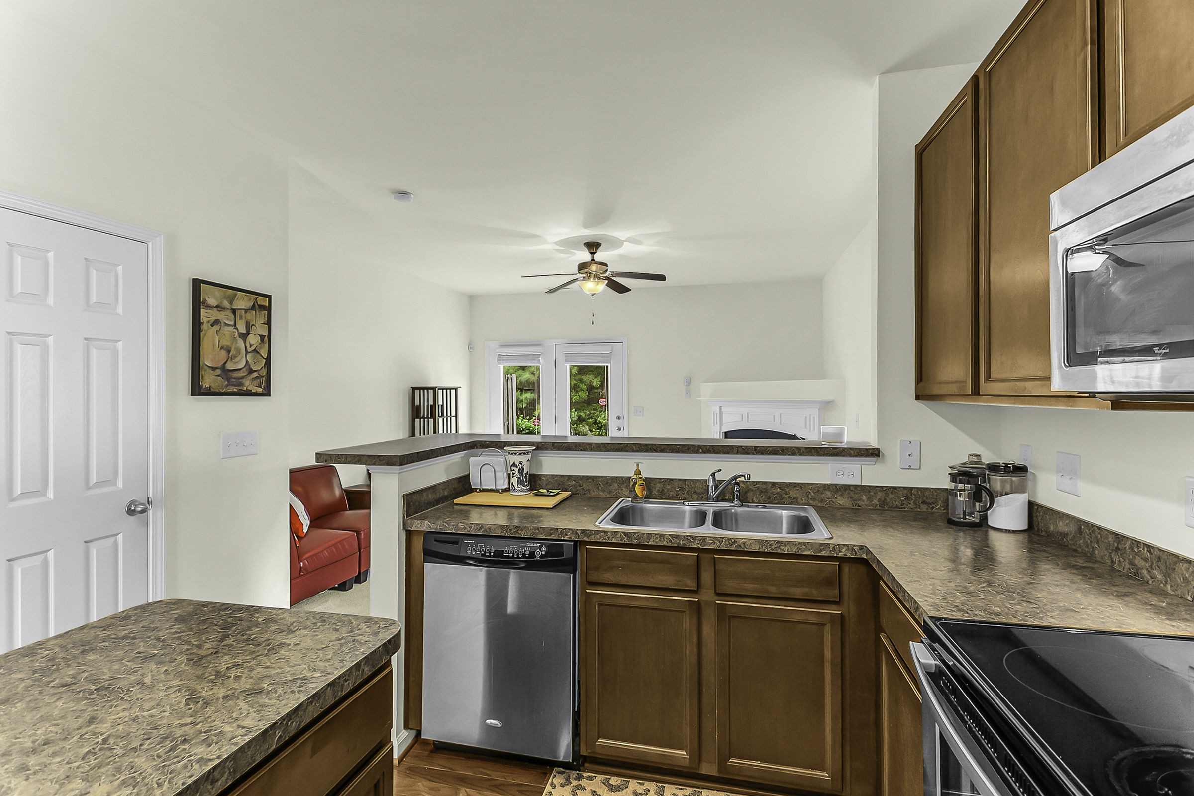 1606 Holly Grove Way Property Photo 15