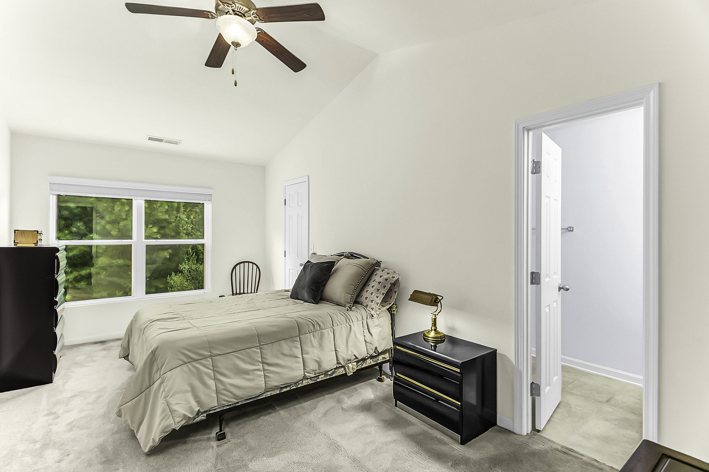 1606 Holly Grove Way Property Photo 17