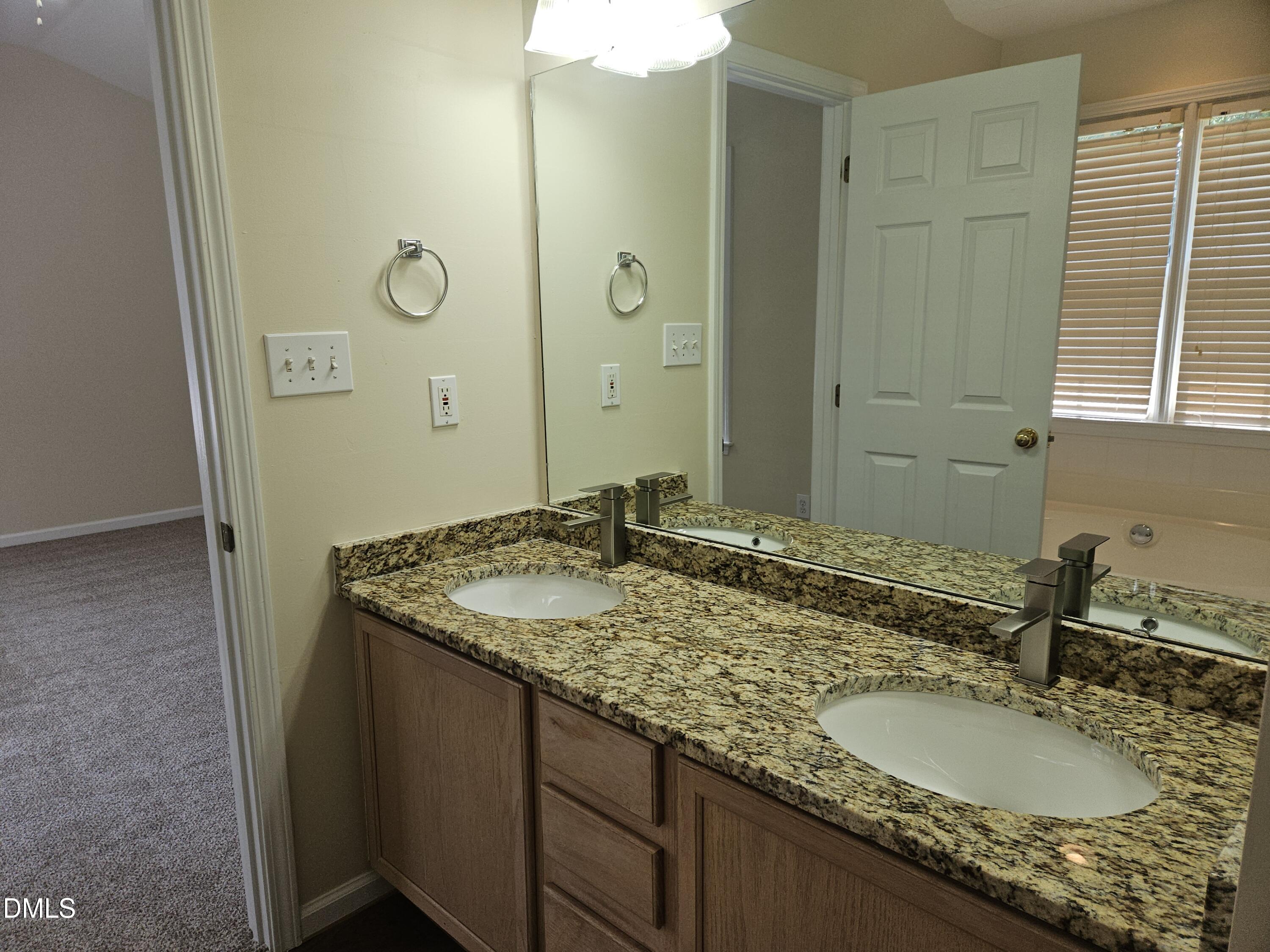 5601 Picnic Rock Lane Property Photo 25