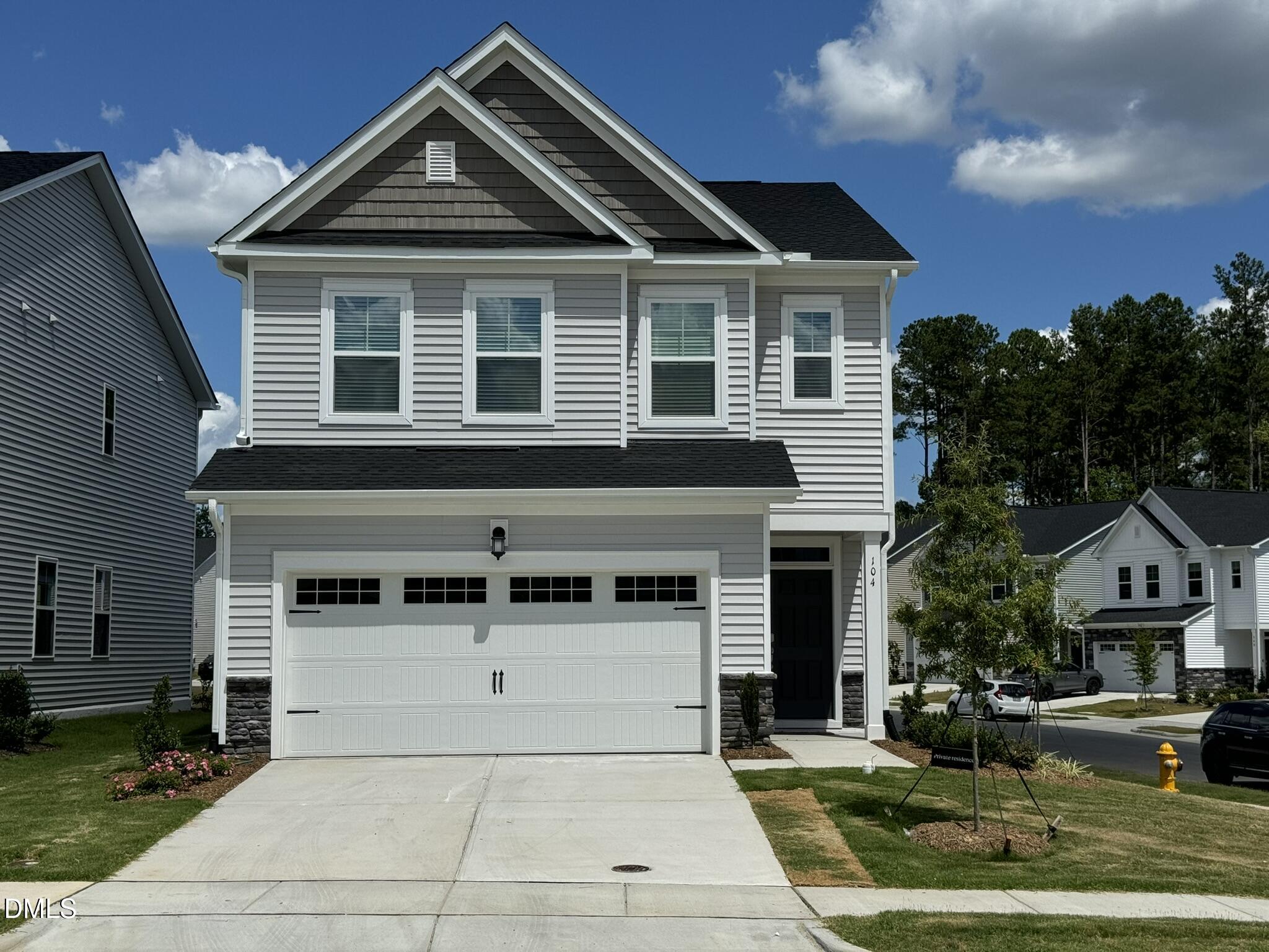 104 Yellow Iris Drive Property Photo 1