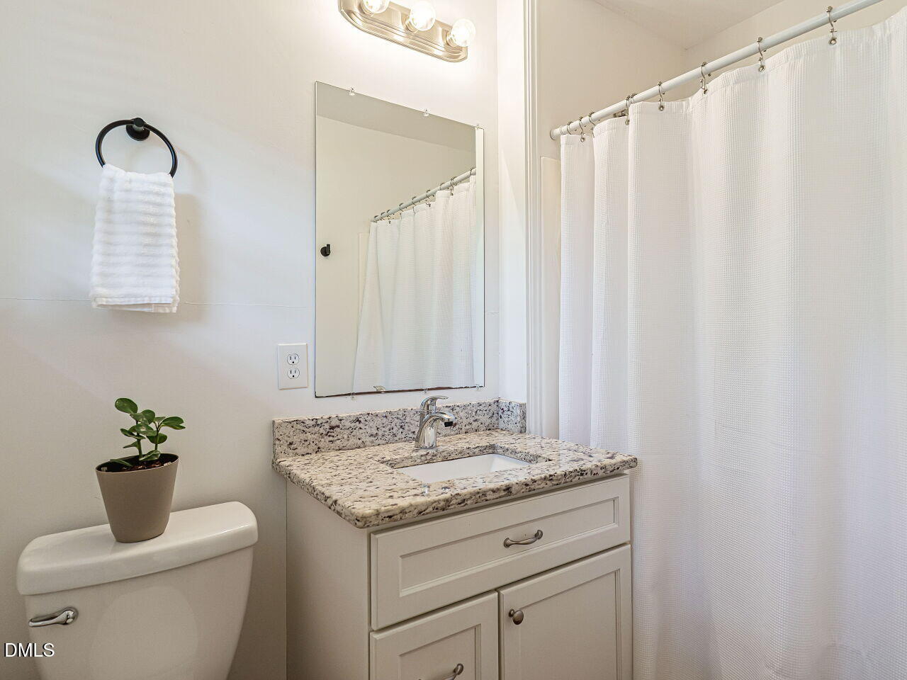1300 Lakeside Drive Property Photo 12