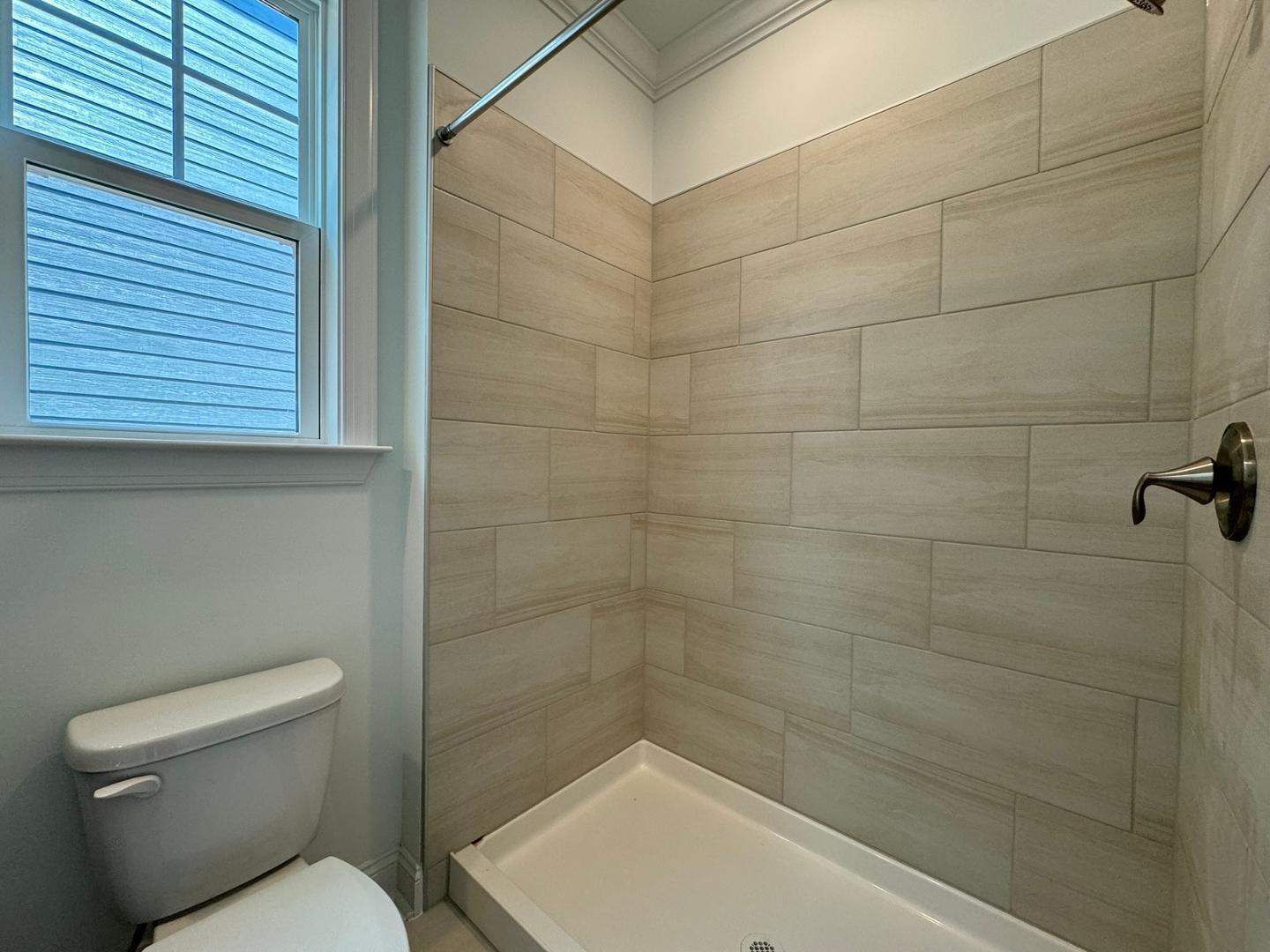 744 Longleaf Grove Lane Property Photo 3