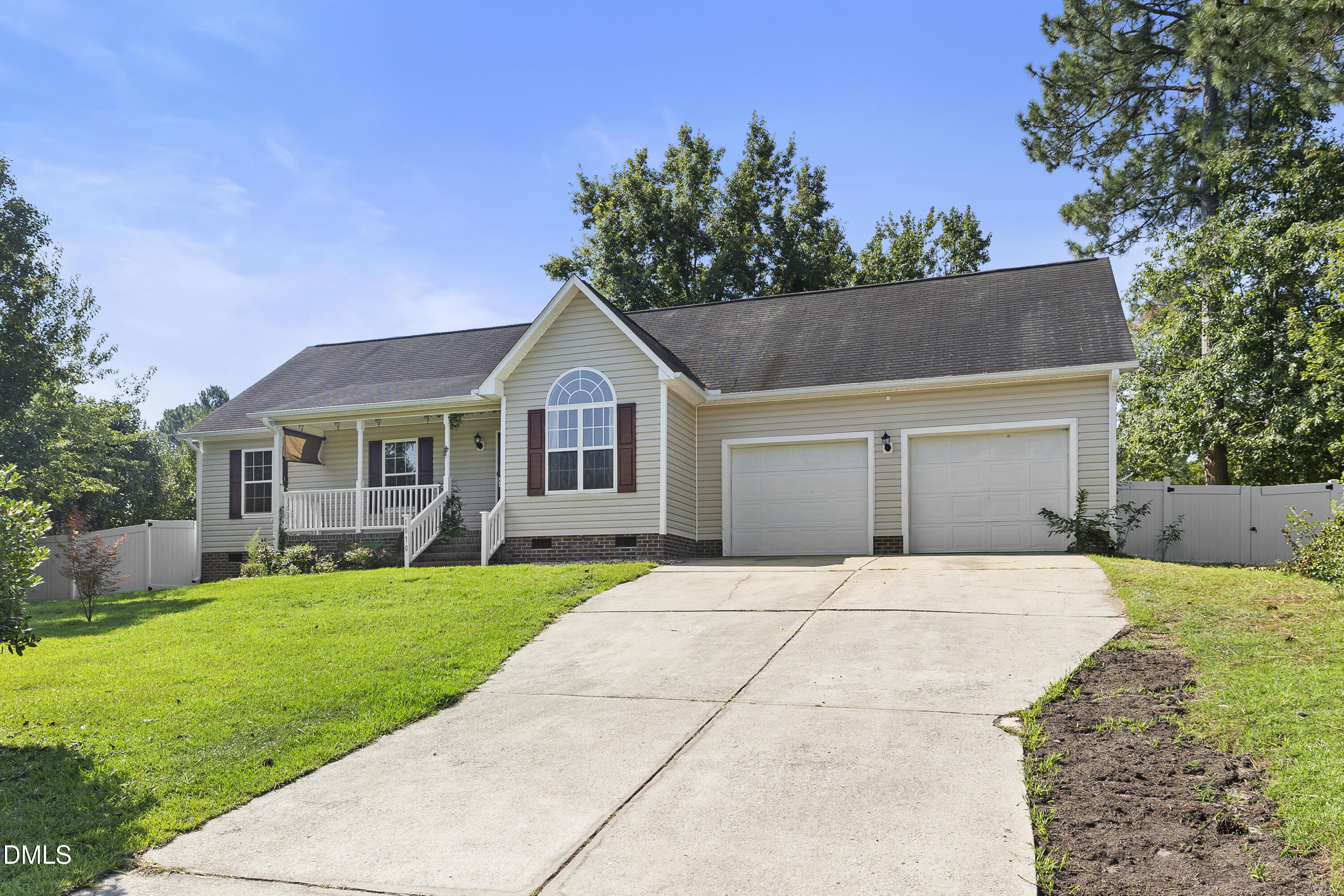 1070 Roundabout Road Property Photo 5