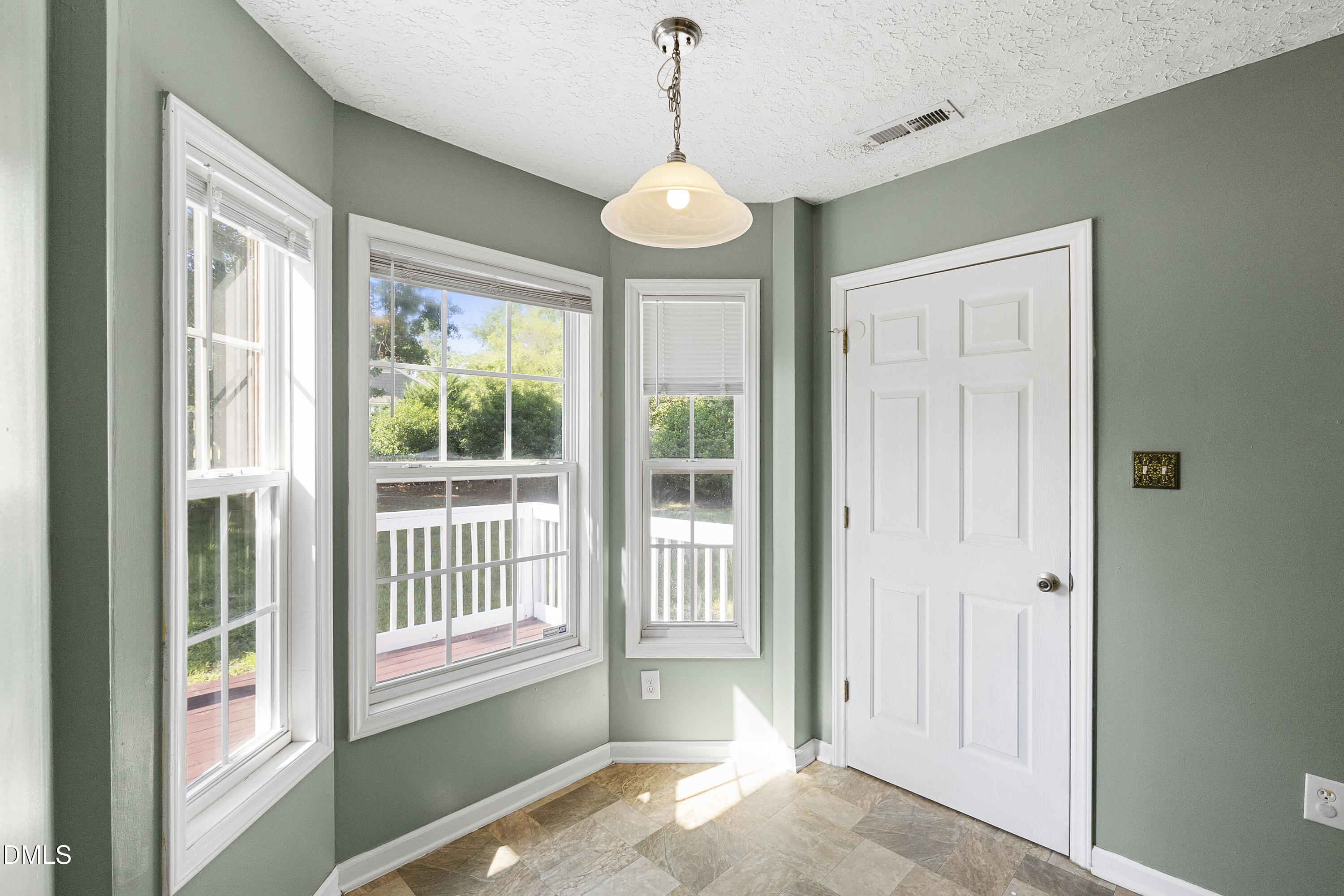 1070 Roundabout Road Property Photo 16