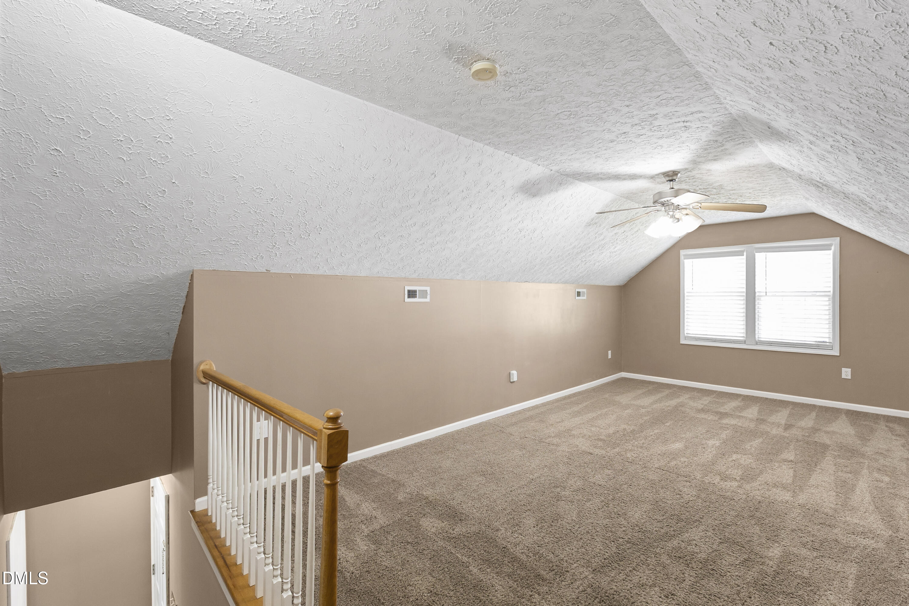 1070 Roundabout Road Property Photo 34