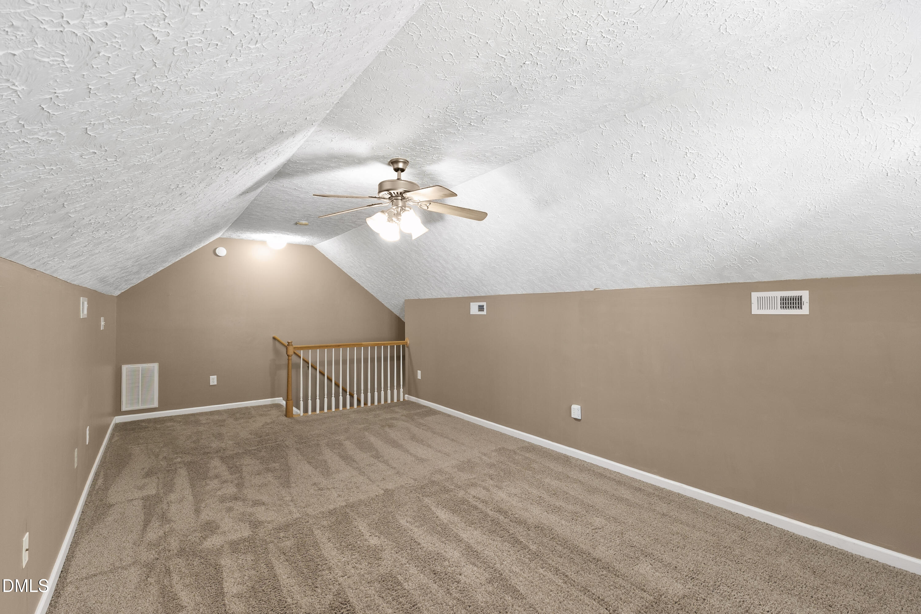 1070 Roundabout Road Property Photo 35