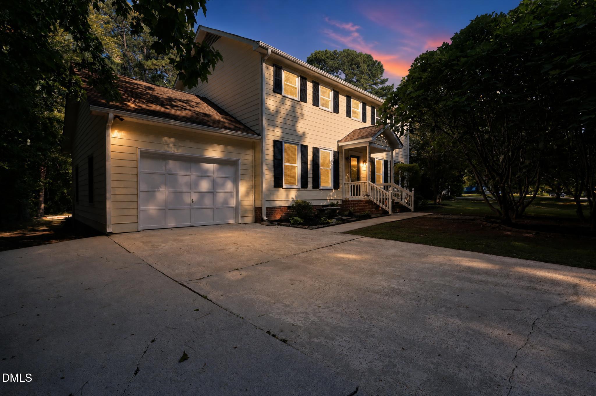 1424 Laughridge Drive Property Photo 1