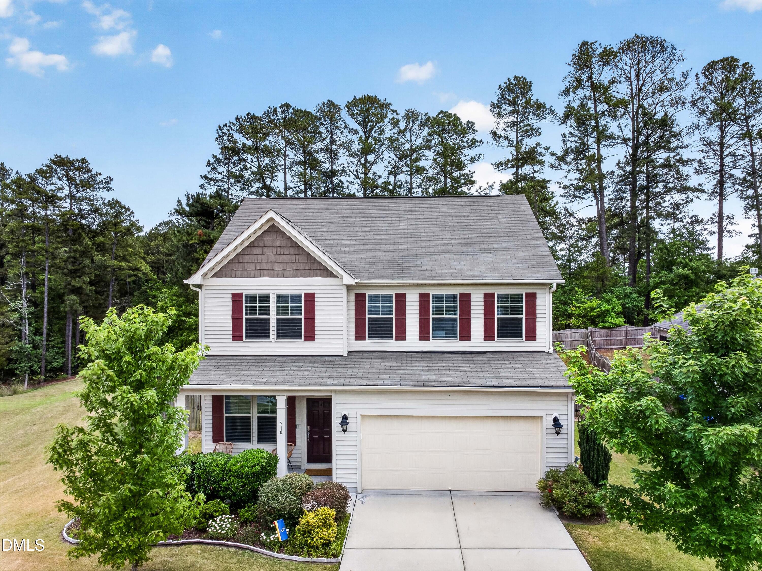 410 Chestnut Oak Place Property Photo 1