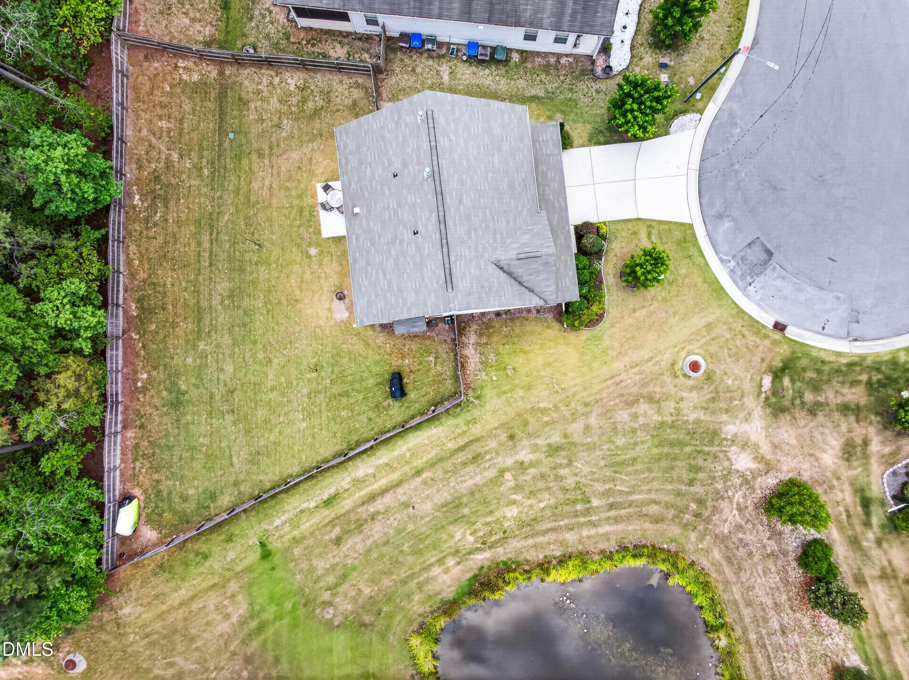 410 Chestnut Oak Place Property Photo 5