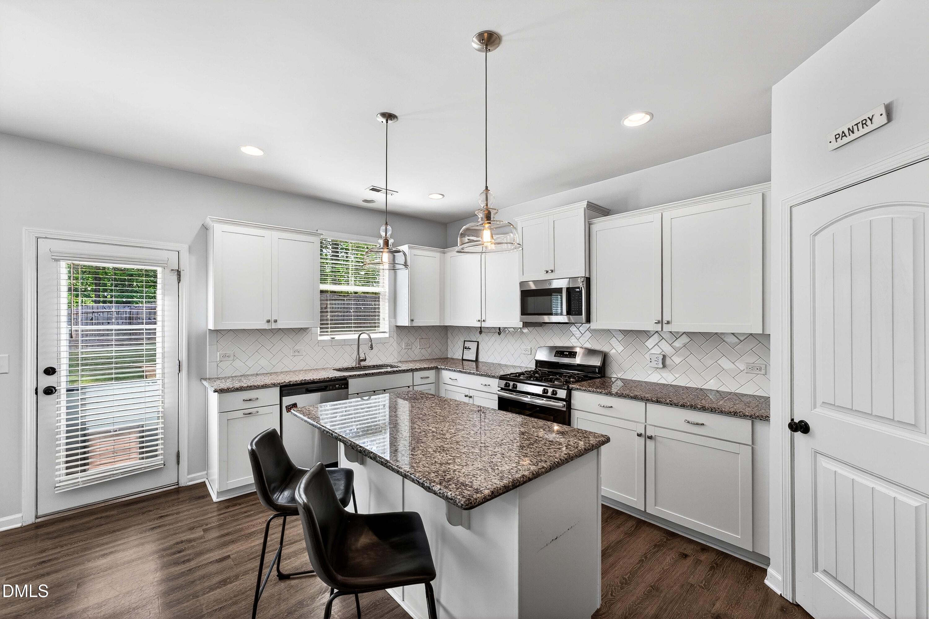 410 Chestnut Oak Place Property Photo 20