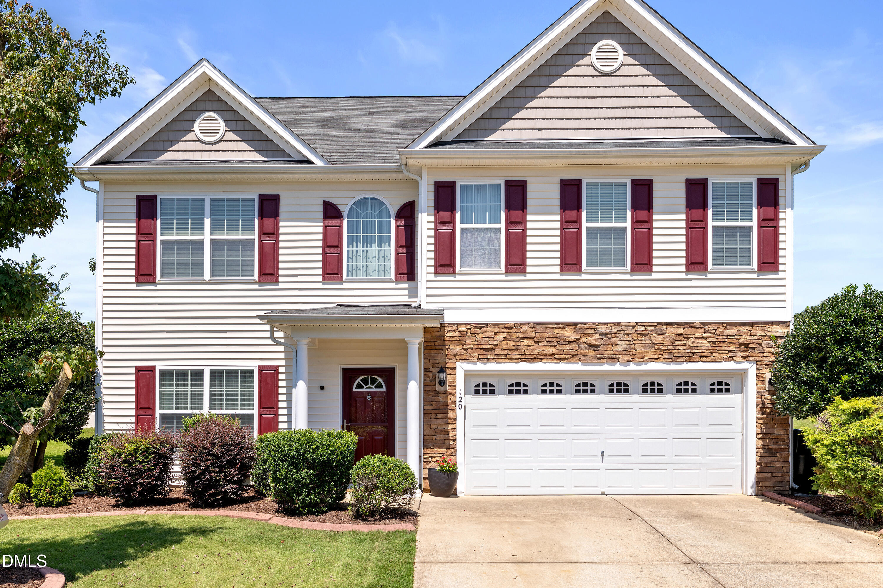 120 Killington Drive Property Photo 1