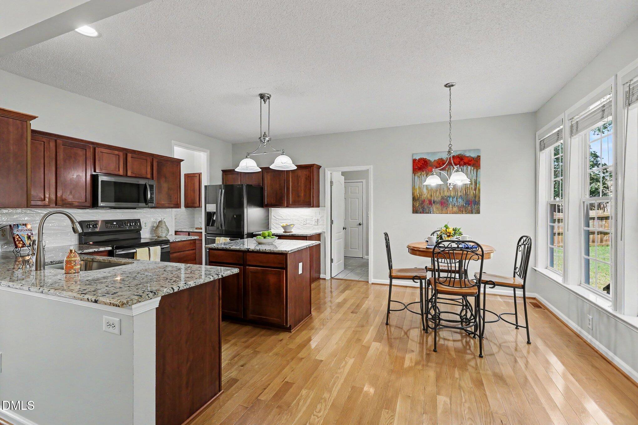 2414 Colony Woods Drive Property Photo 6