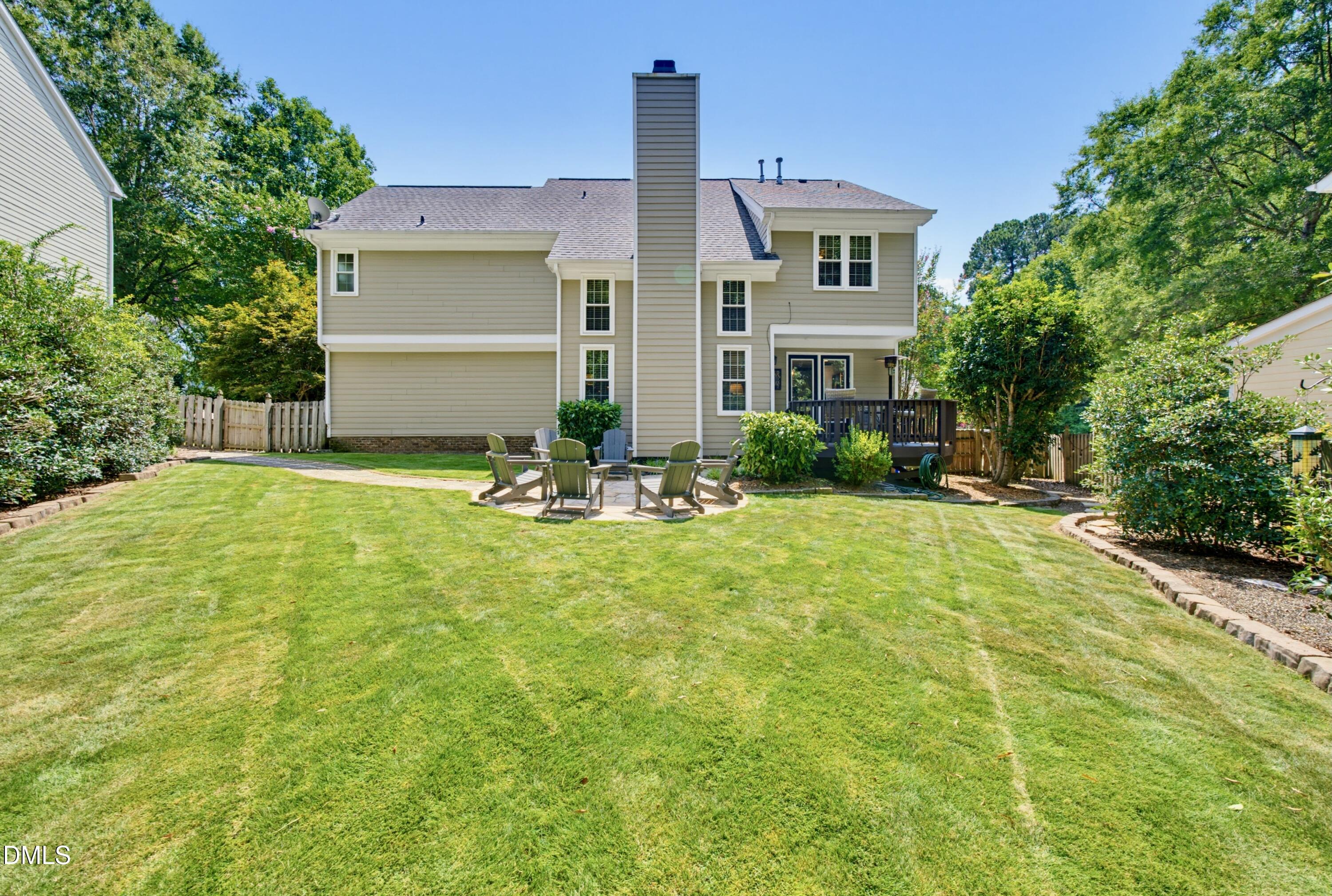 310 Castle Hayne Drive Property Photo 2