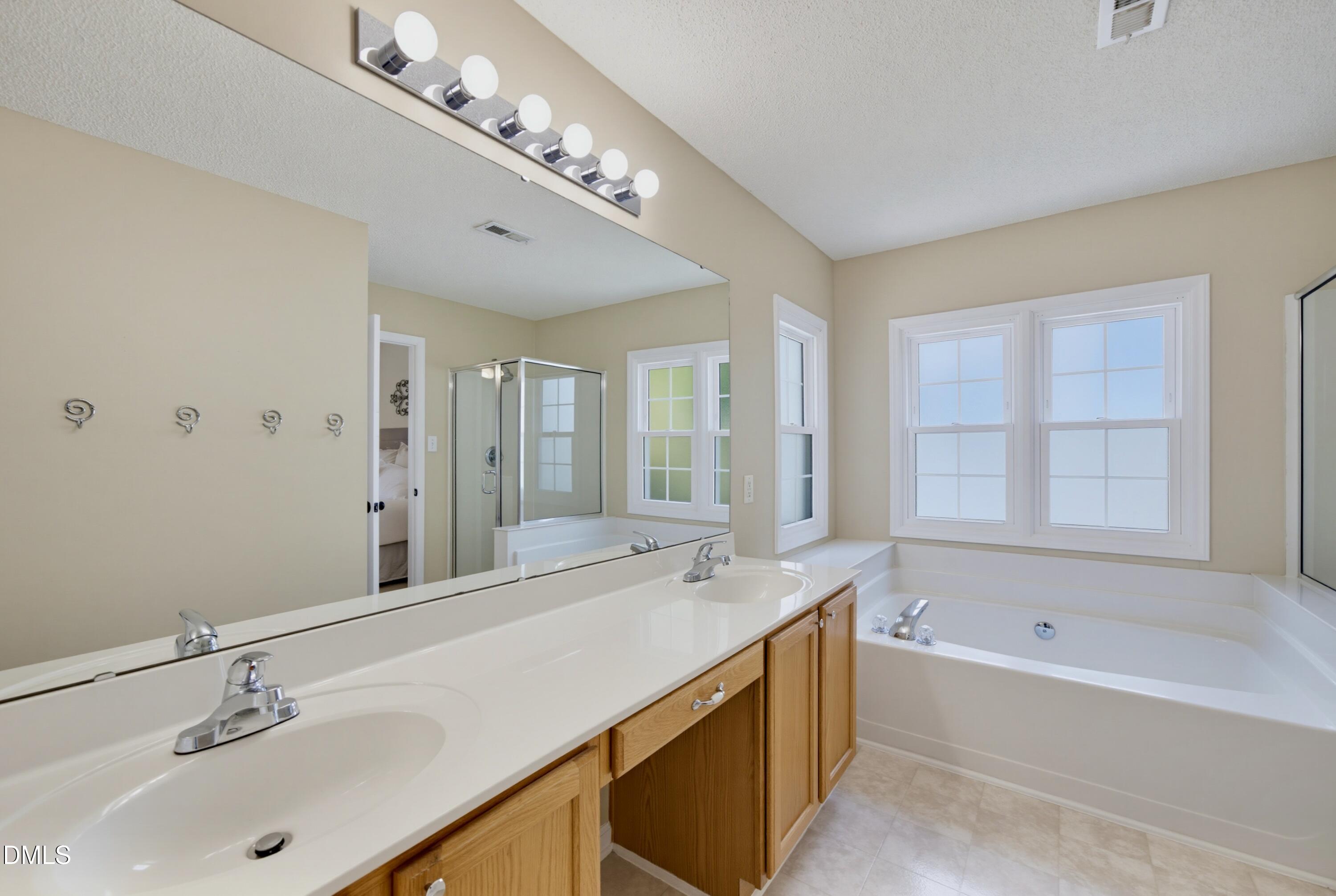 310 Castle Hayne Drive Property Photo 28