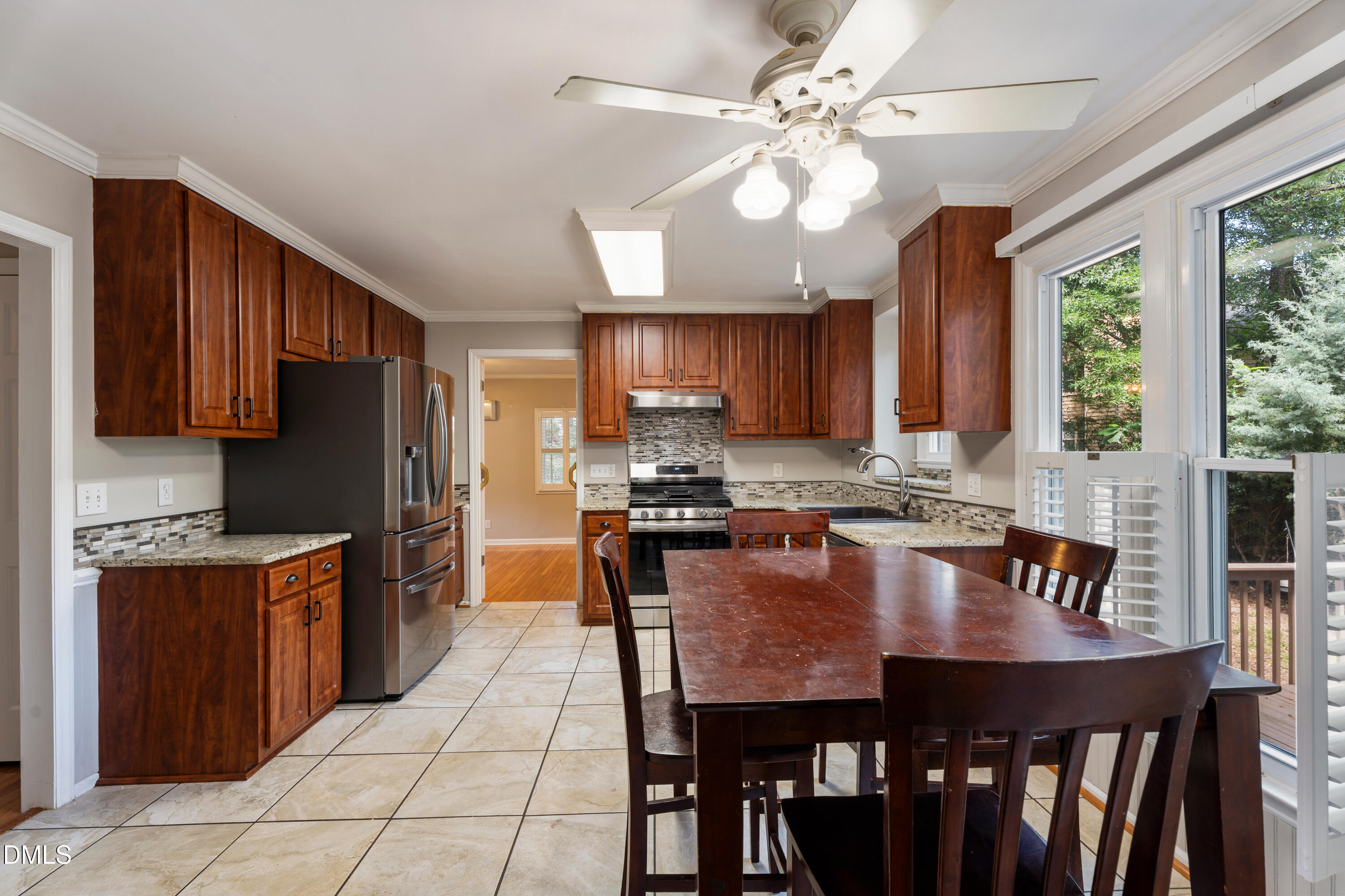 2409 Dunbrook Court Property Photo 10