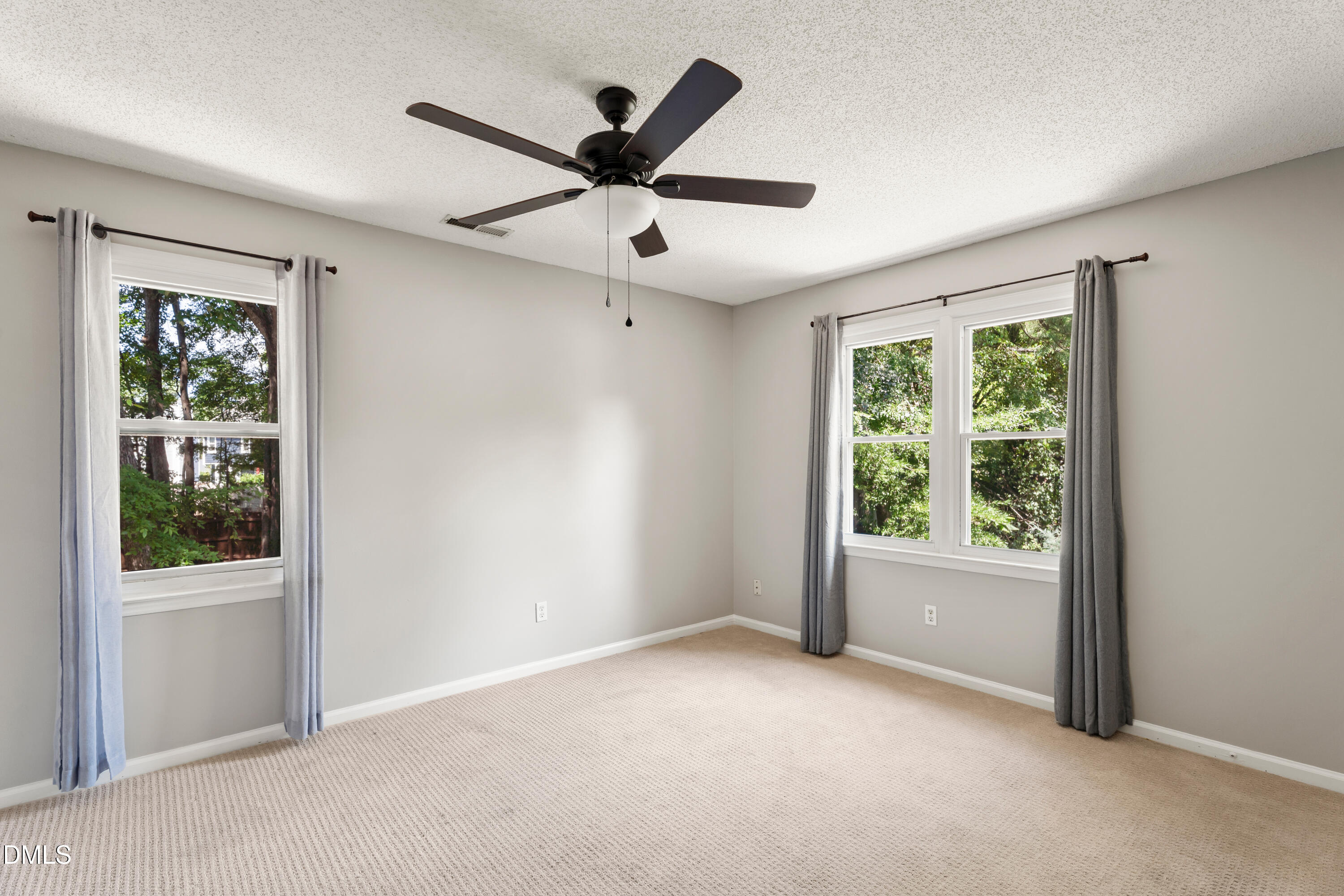 2409 Dunbrook Court Property Photo 25