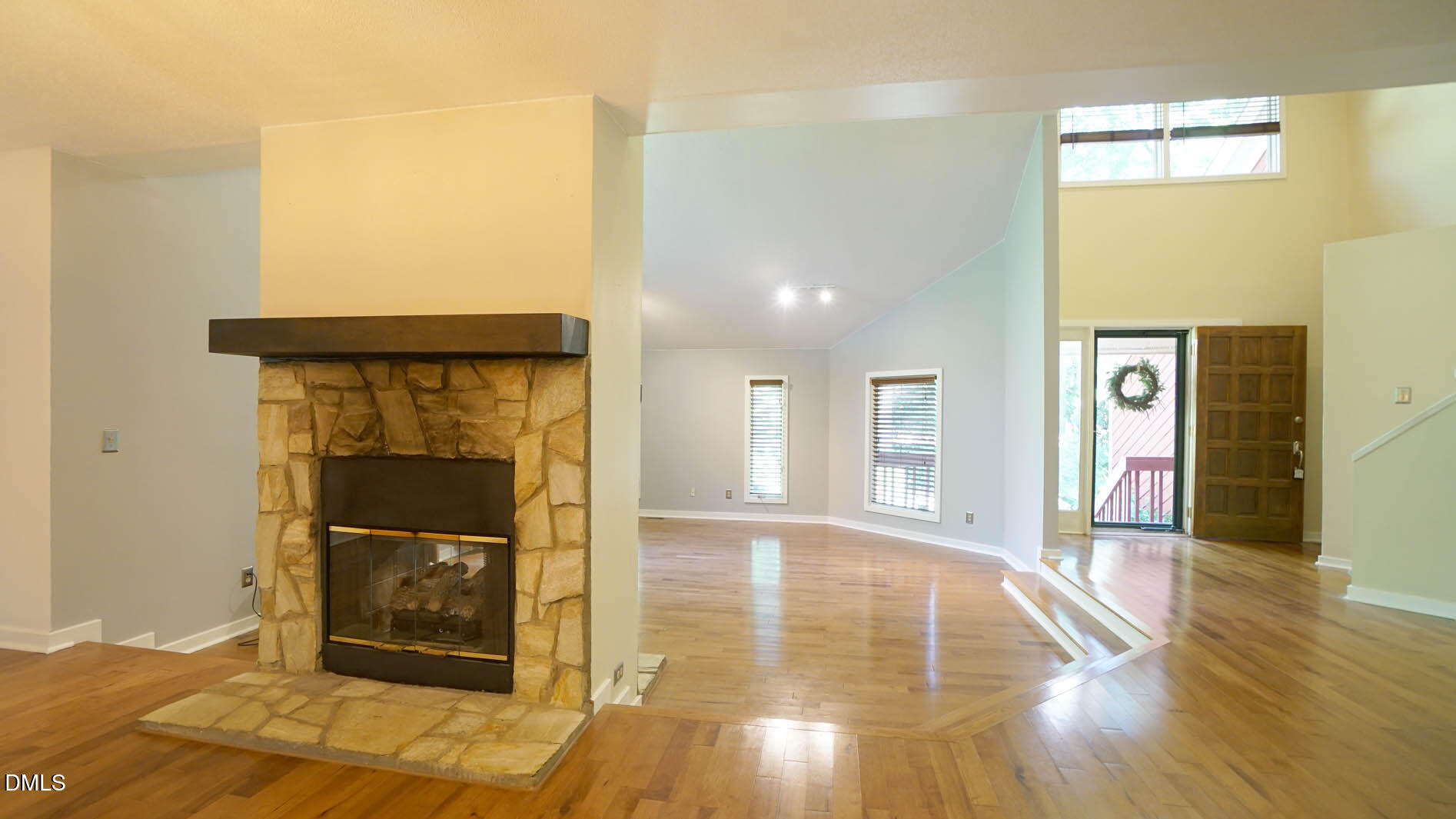 818 Lake Forest Drive Property Photo 11