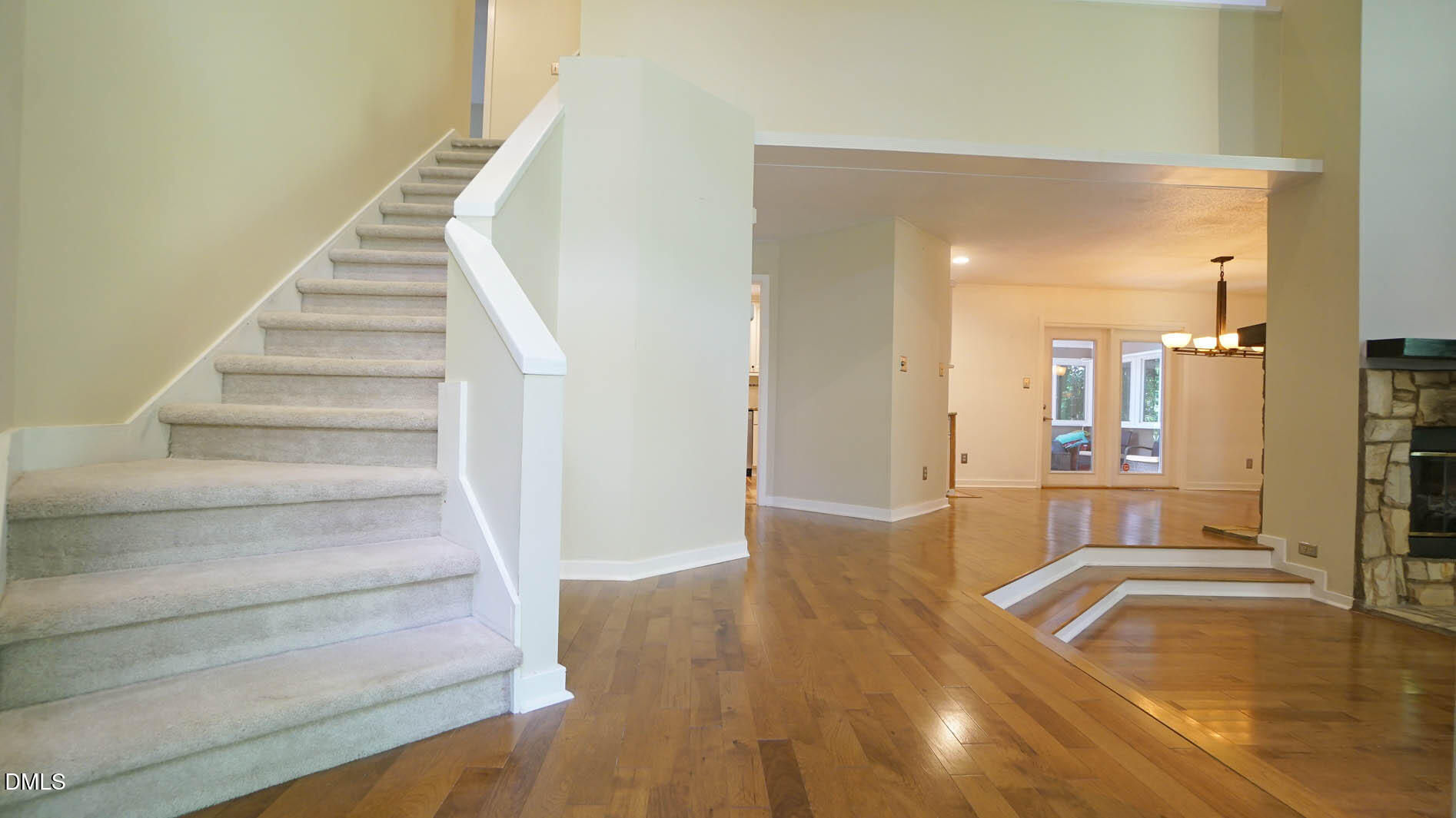 818 Lake Forest Drive Property Photo 15