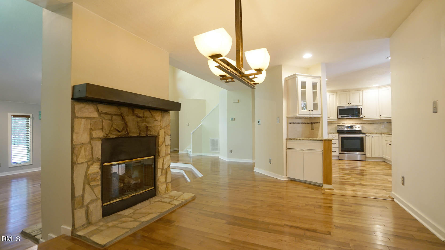 818 Lake Forest Drive Property Photo 20