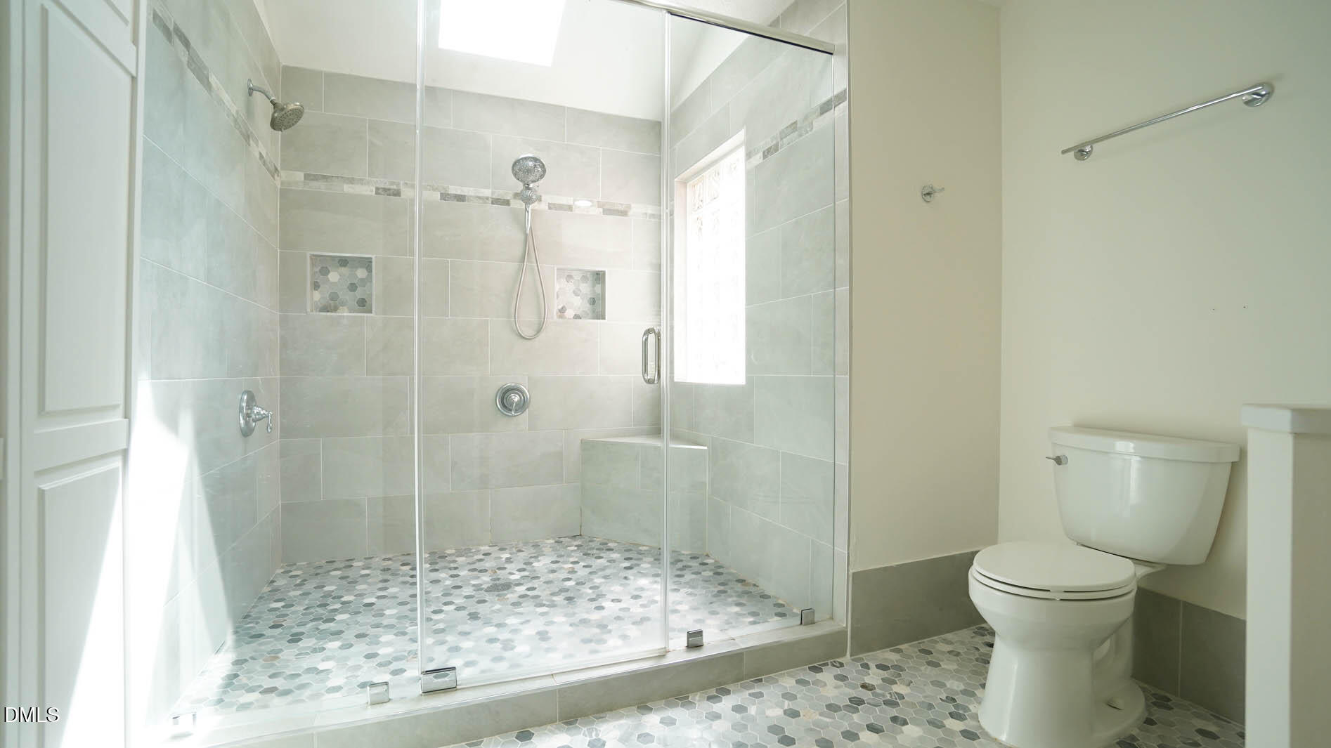 818 Lake Forest Drive Property Photo 30