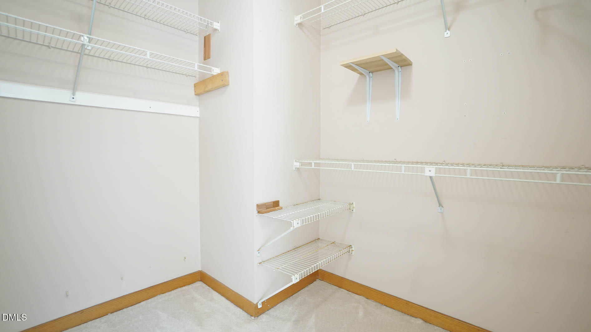 818 Lake Forest Drive Property Photo 31
