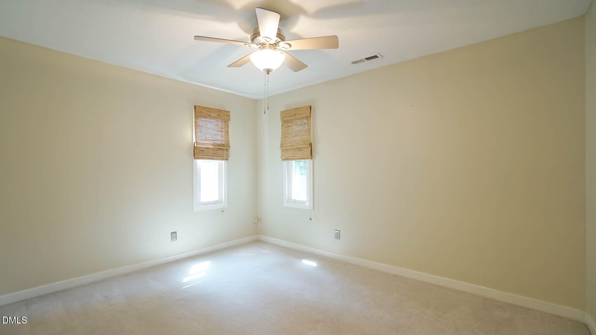 818 Lake Forest Drive Property Photo 35