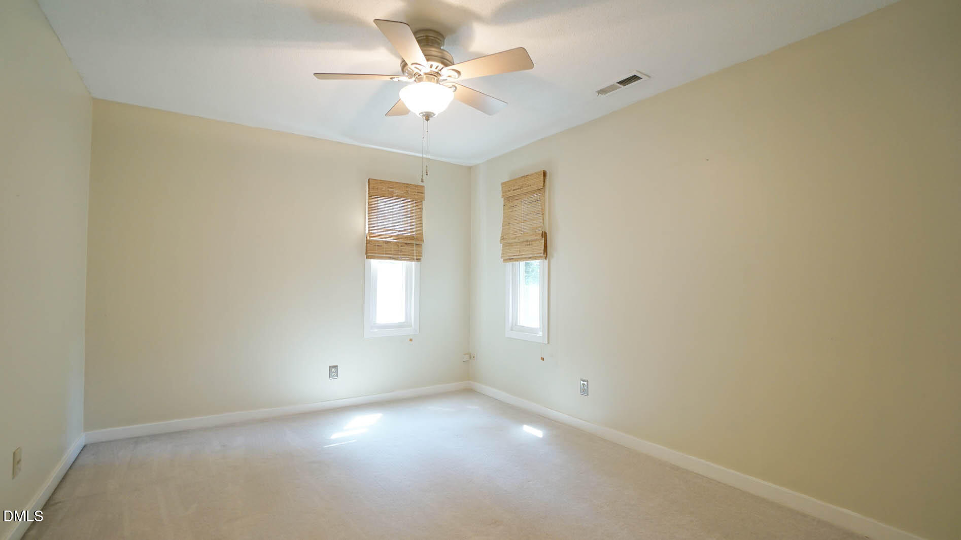 818 Lake Forest Drive Property Photo 36