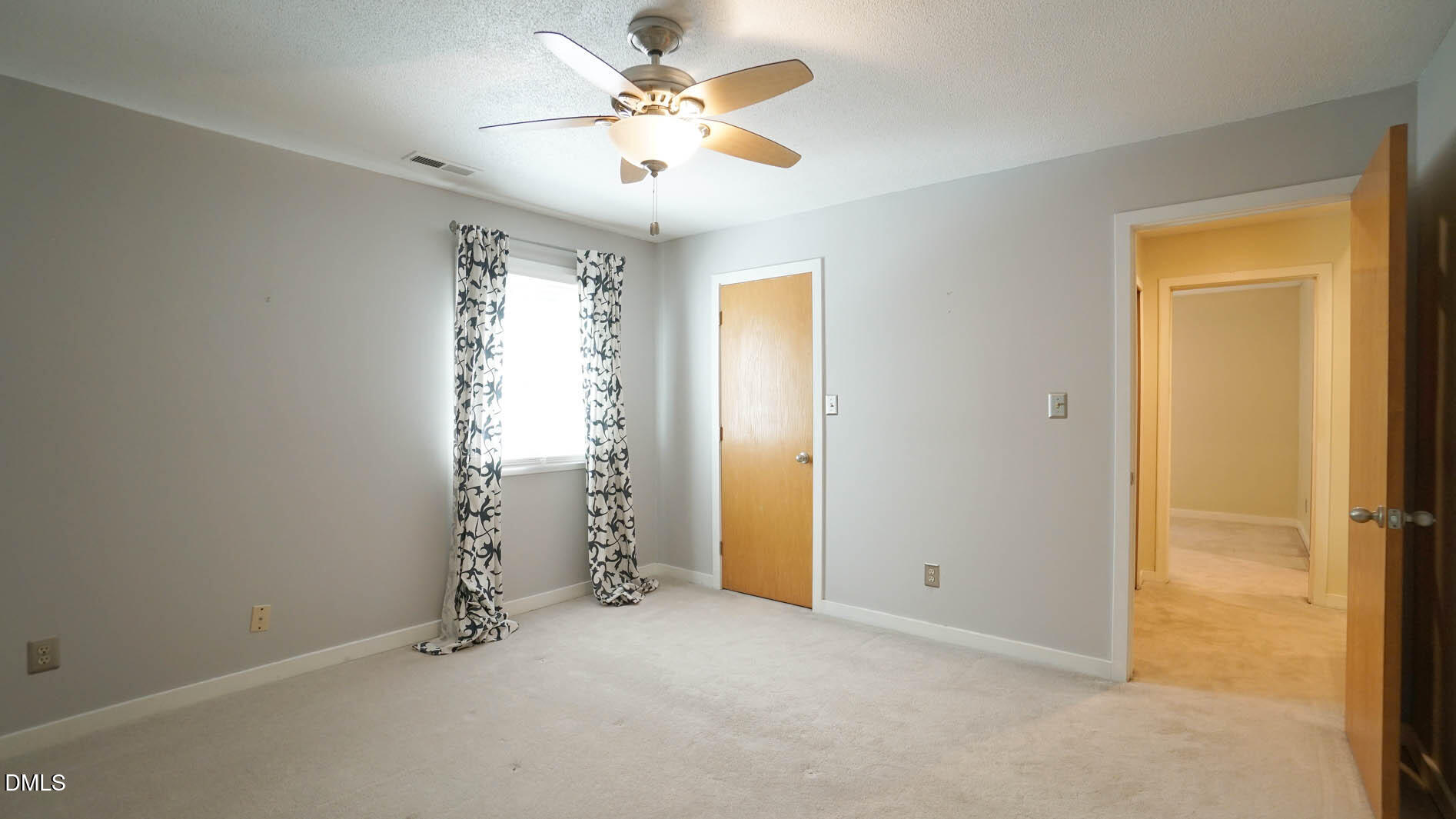 818 Lake Forest Drive Property Photo 40