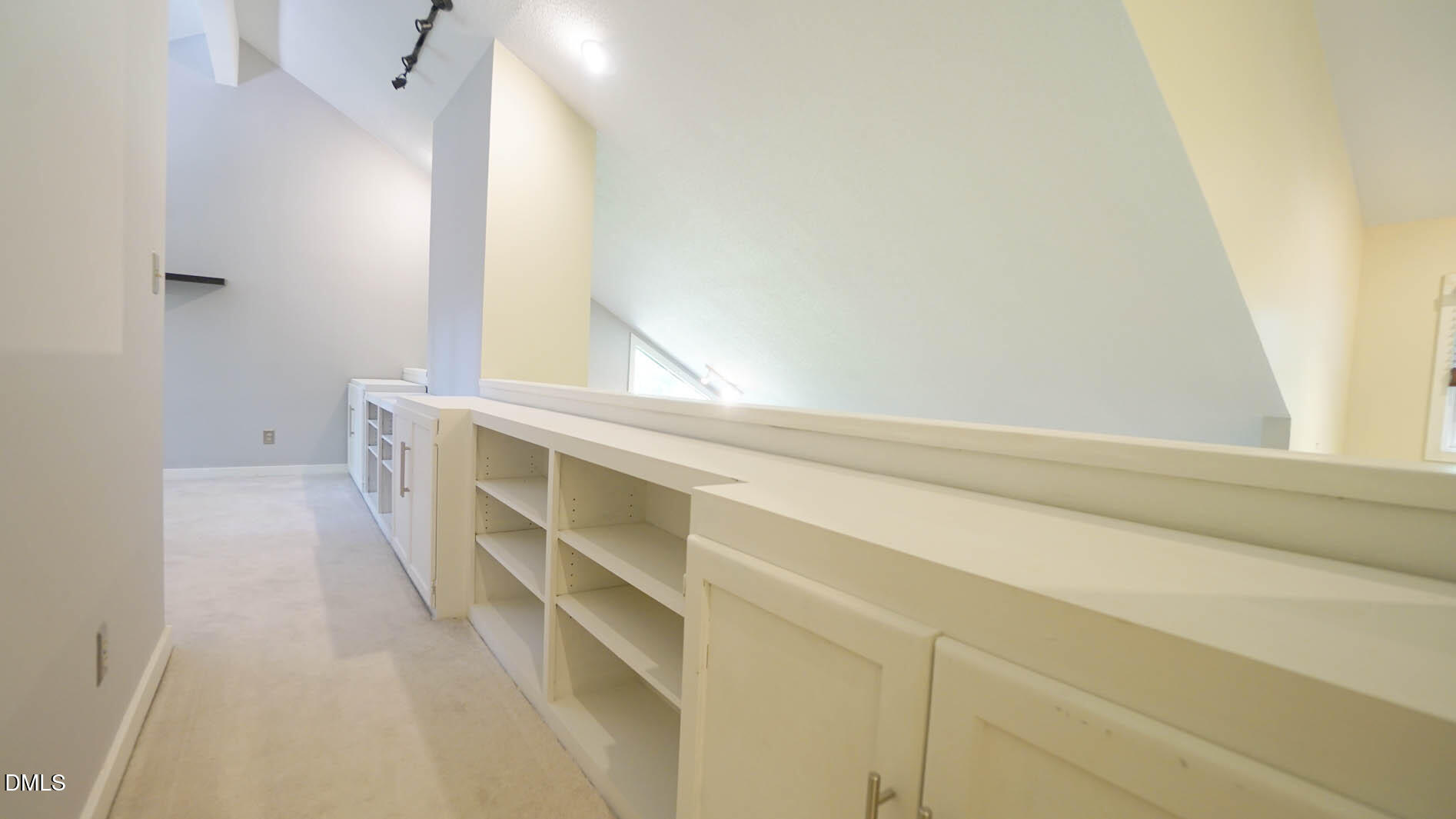 818 Lake Forest Drive Property Photo 43