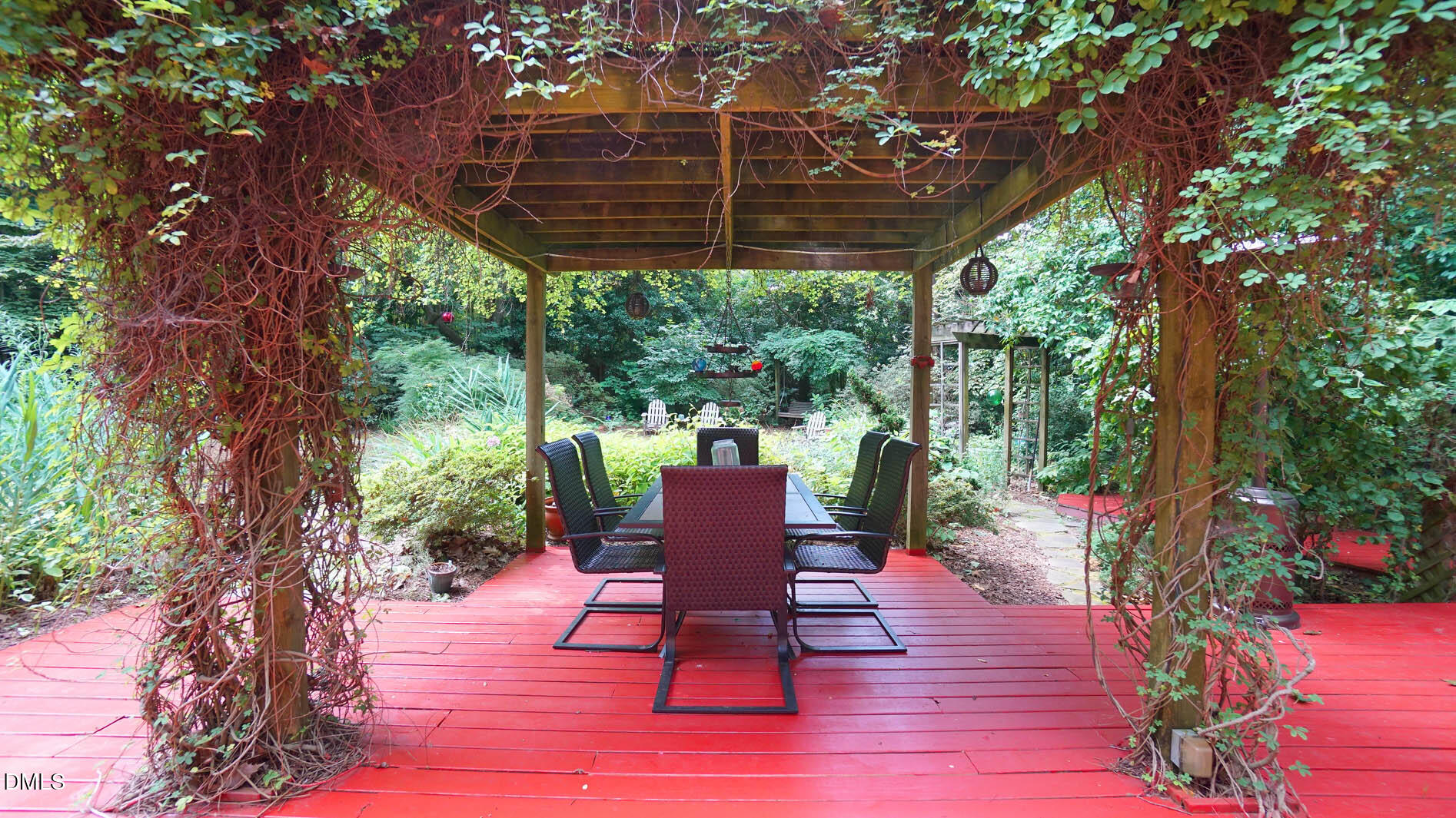 818 Lake Forest Drive Property Photo 49