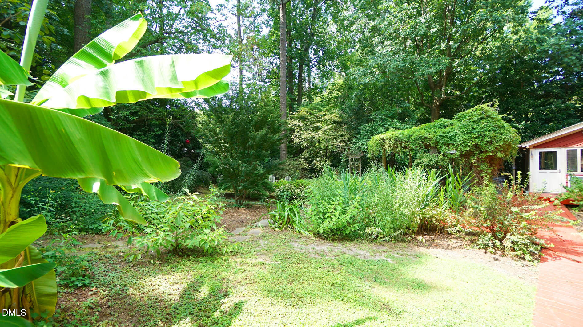 818 Lake Forest Drive Property Photo 51