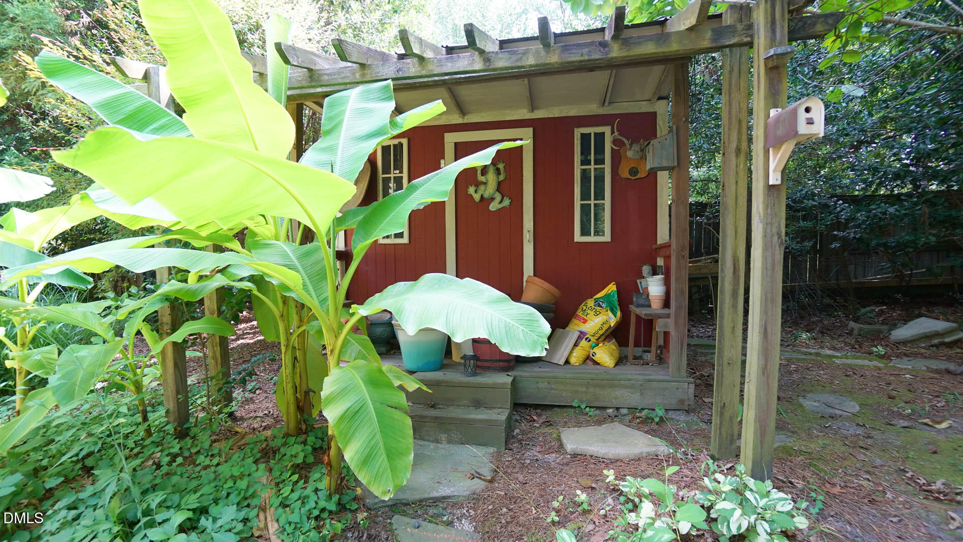 818 Lake Forest Drive Property Photo 52
