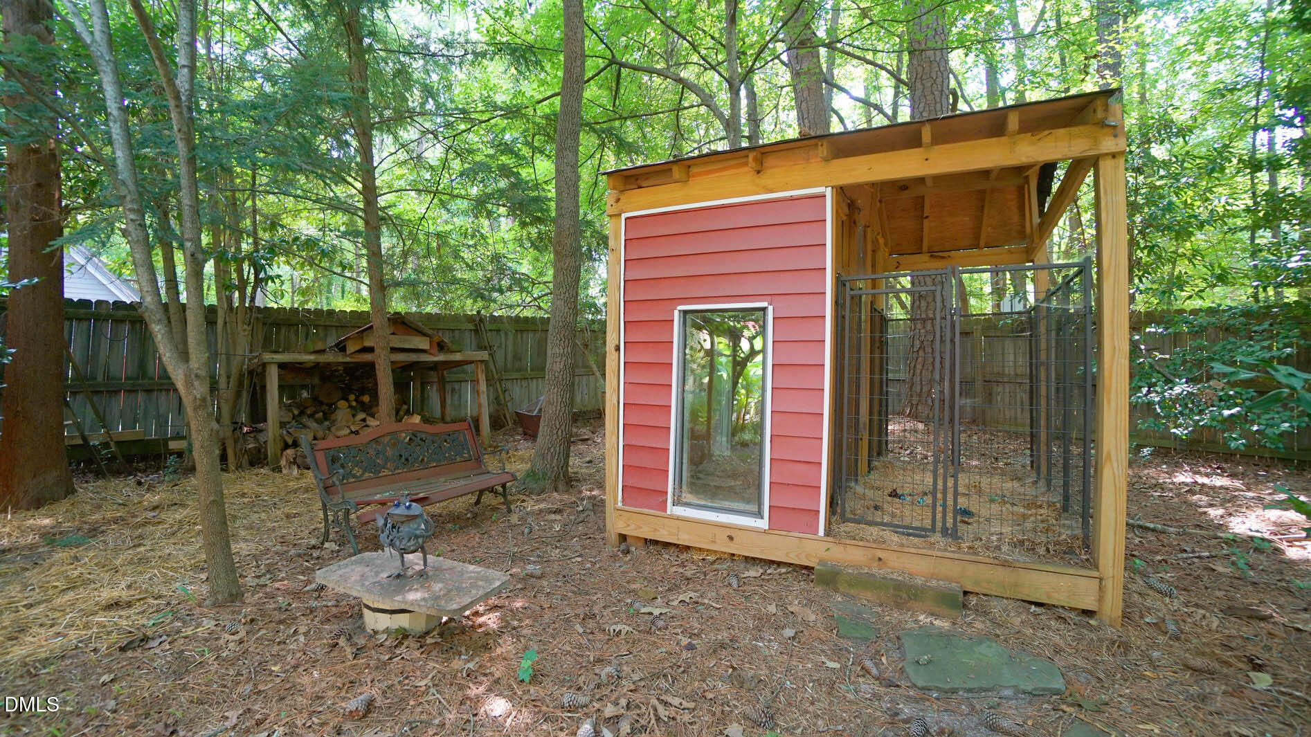818 Lake Forest Drive Property Photo 54
