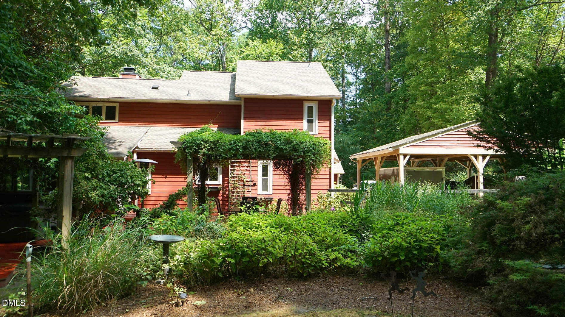 818 Lake Forest Drive Property Photo 56
