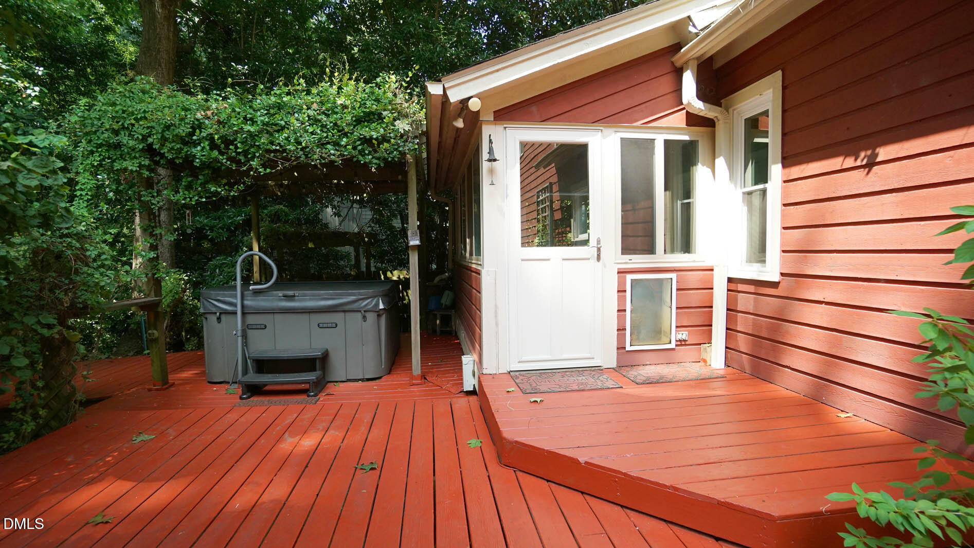 818 Lake Forest Drive Property Photo 64
